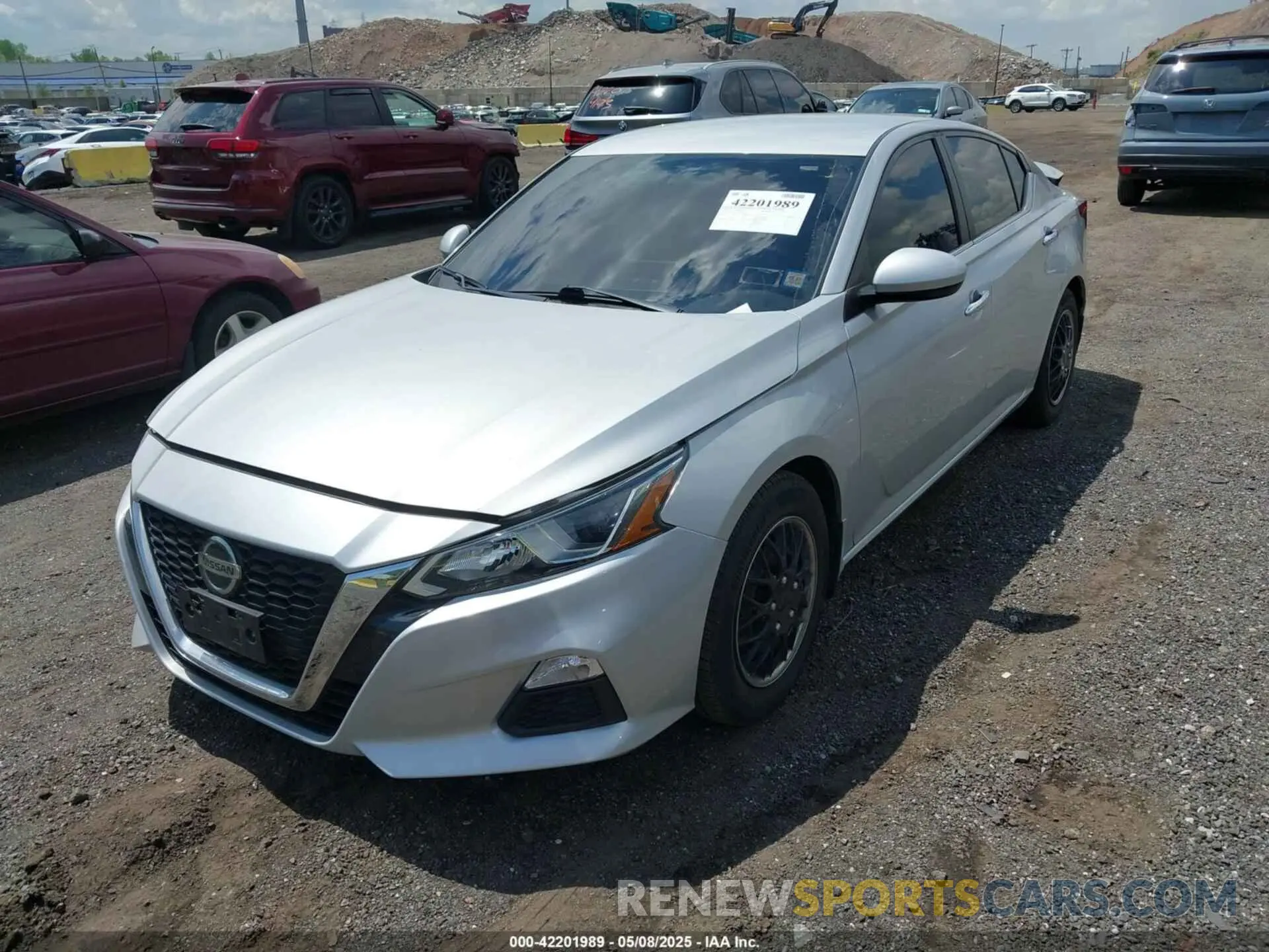 2 Photograph of a damaged car 1N4BL4BV3LC166005 NISSAN ALTIMA 2020