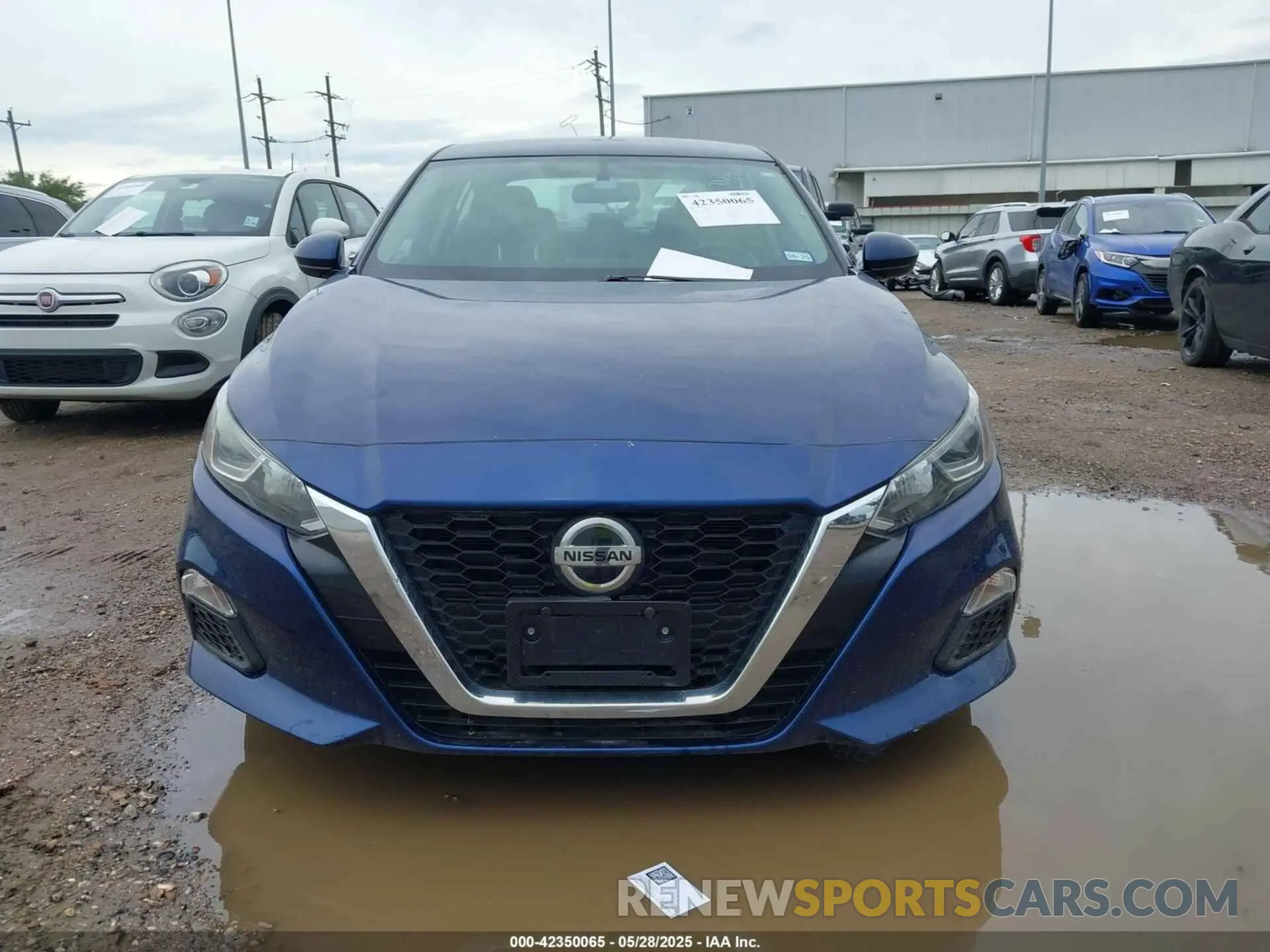 12 Photograph of a damaged car 1N4BL4BV3LC207829 NISSAN ALTIMA 2020
