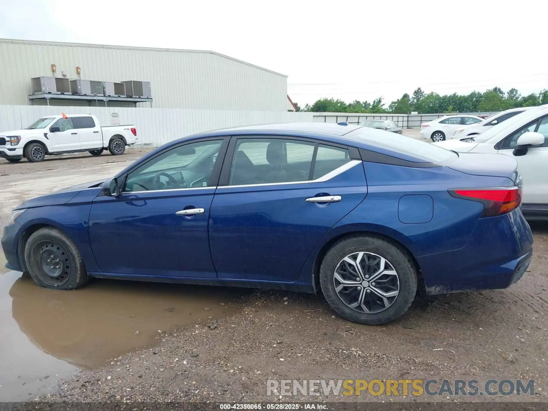 14 Photograph of a damaged car 1N4BL4BV3LC207829 NISSAN ALTIMA 2020