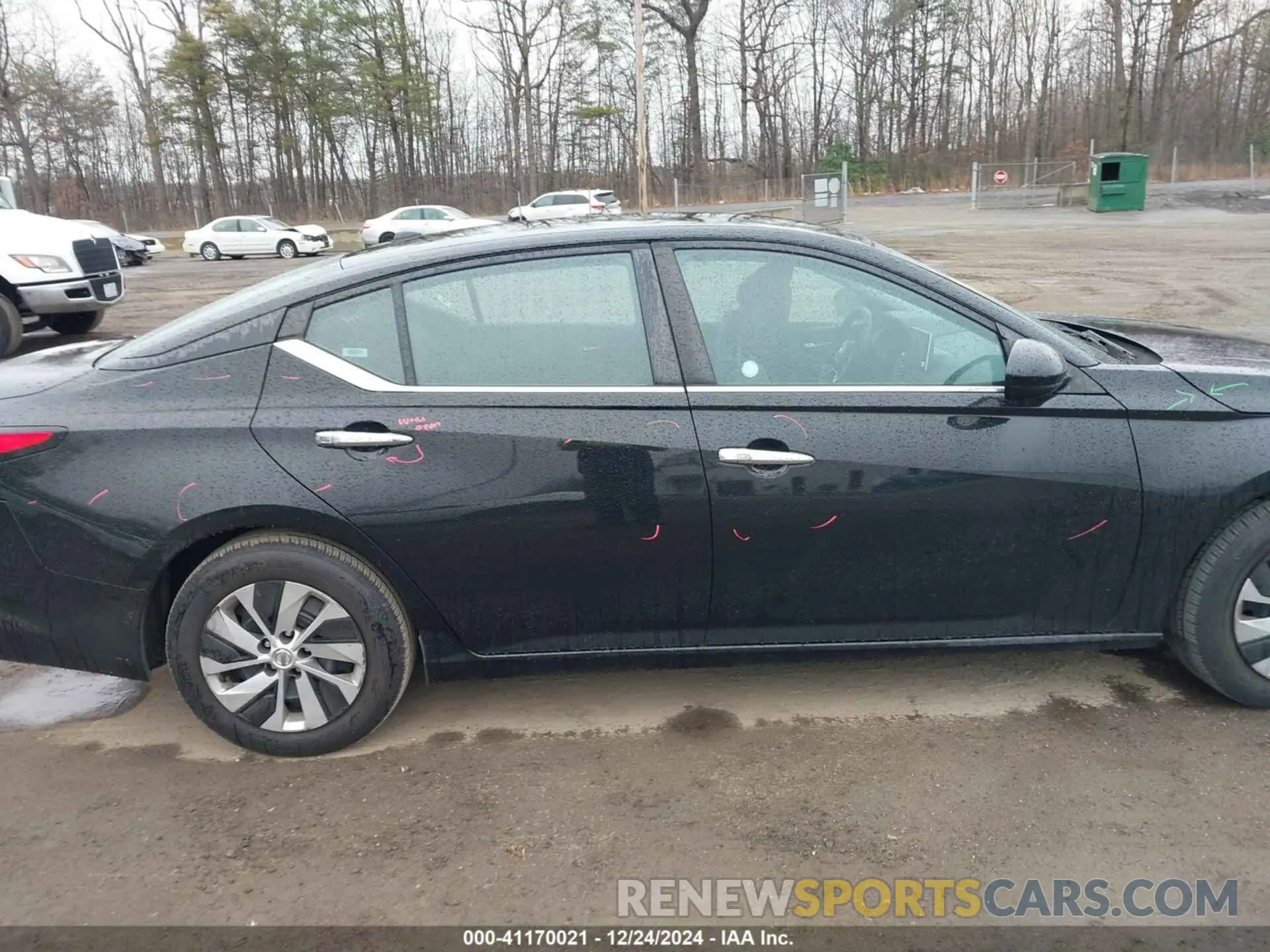 13 Photograph of a damaged car 1N4BL4BV3LC226686 NISSAN ALTIMA 2020
