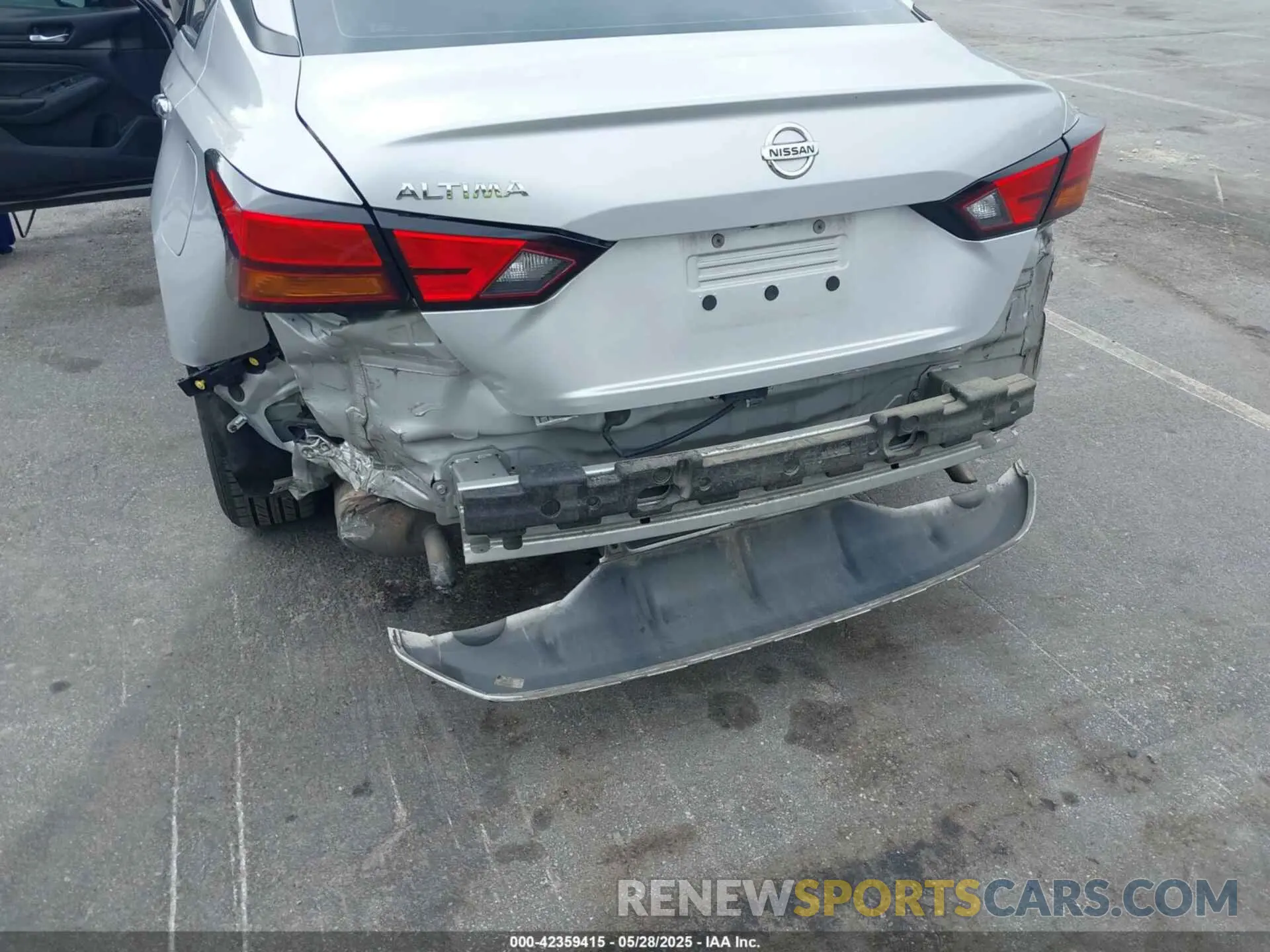 6 Photograph of a damaged car 1N4BL4BV3LC234626 NISSAN ALTIMA 2020