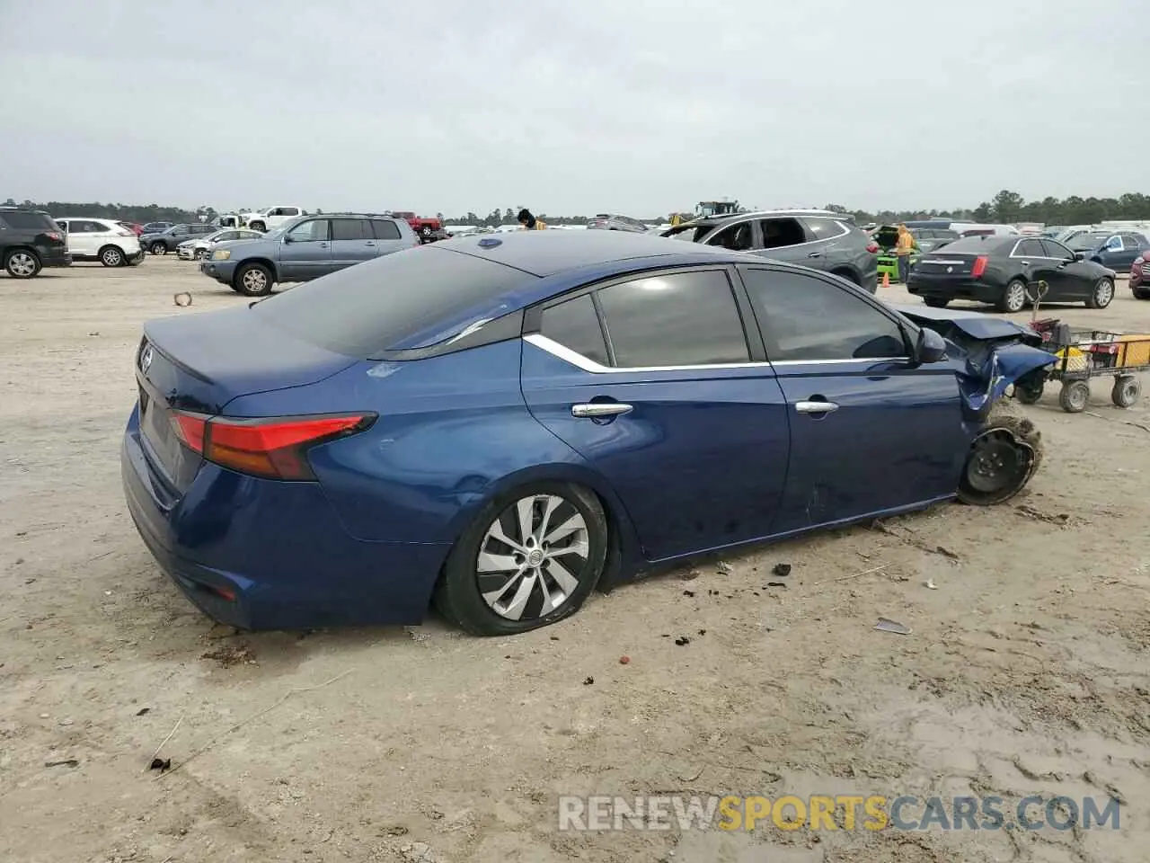3 Photograph of a damaged car 1N4BL4BV3LC235338 NISSAN ALTIMA 2020