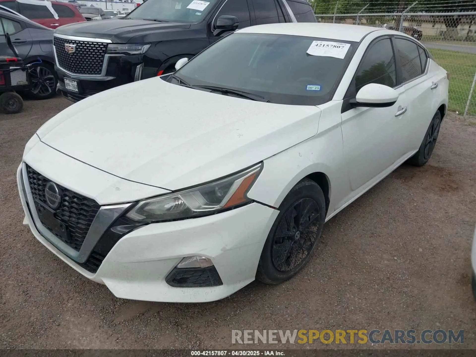 2 Photograph of a damaged car 1N4BL4BV3LC240572 NISSAN ALTIMA 2020