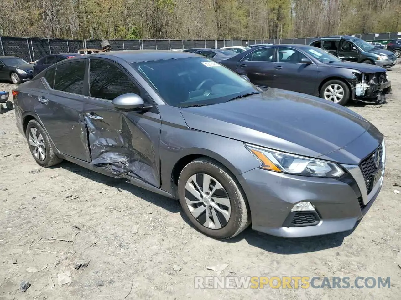 4 Photograph of a damaged car 1N4BL4BV3LC260689 NISSAN ALTIMA 2020