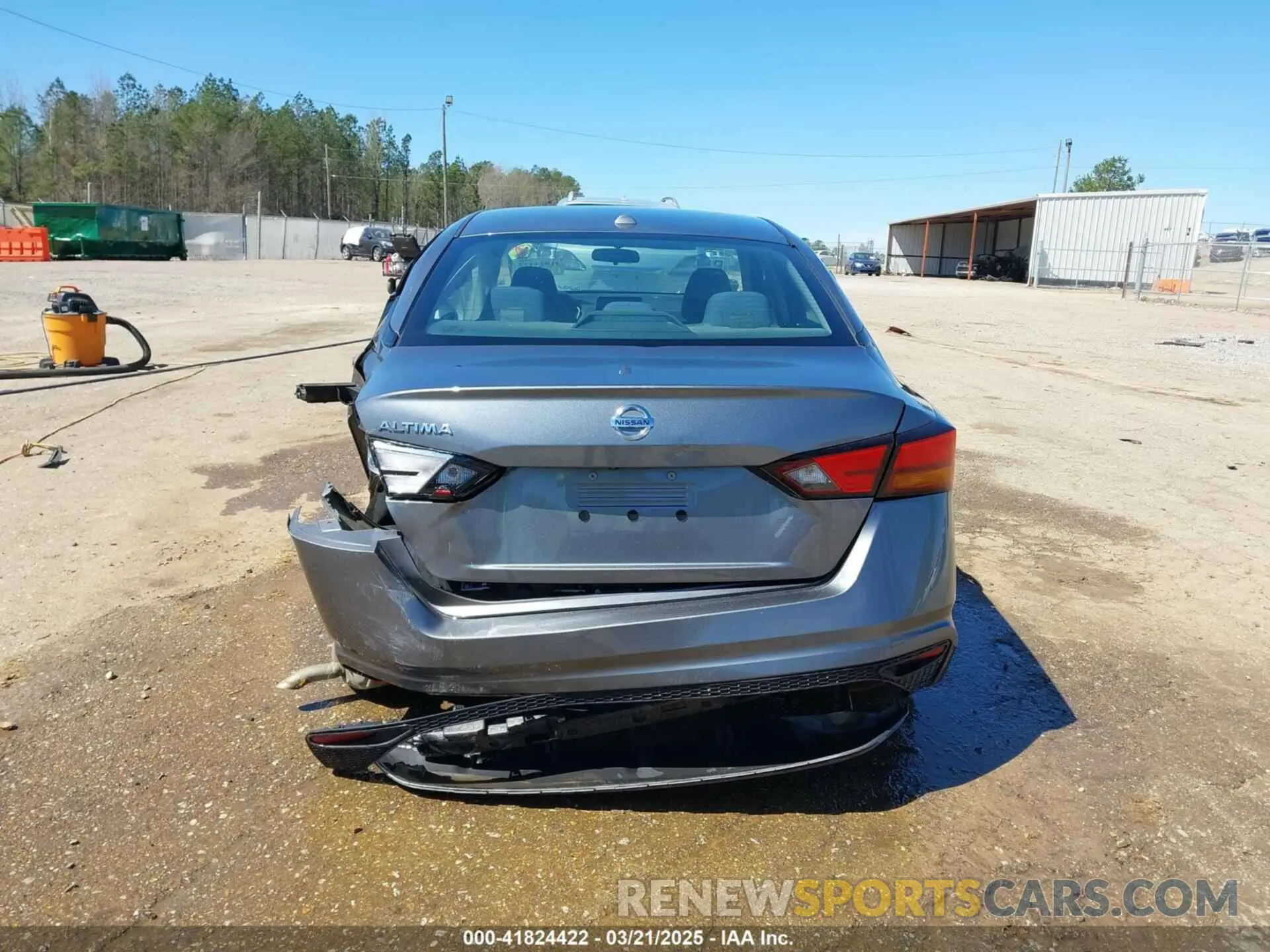 16 Photograph of a damaged car 1N4BL4BV3LC277136 NISSAN ALTIMA 2020