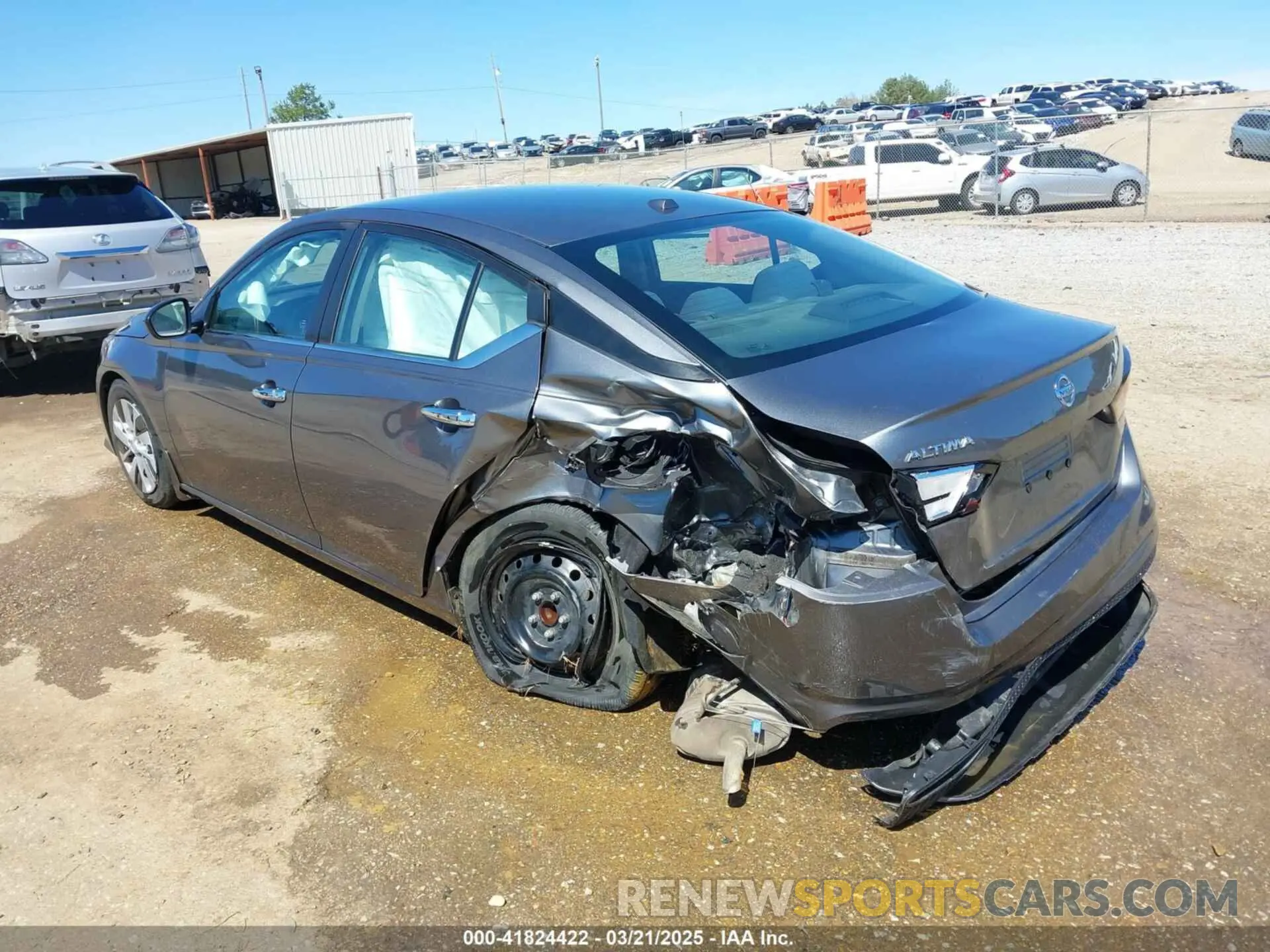 6 Photograph of a damaged car 1N4BL4BV3LC277136 NISSAN ALTIMA 2020