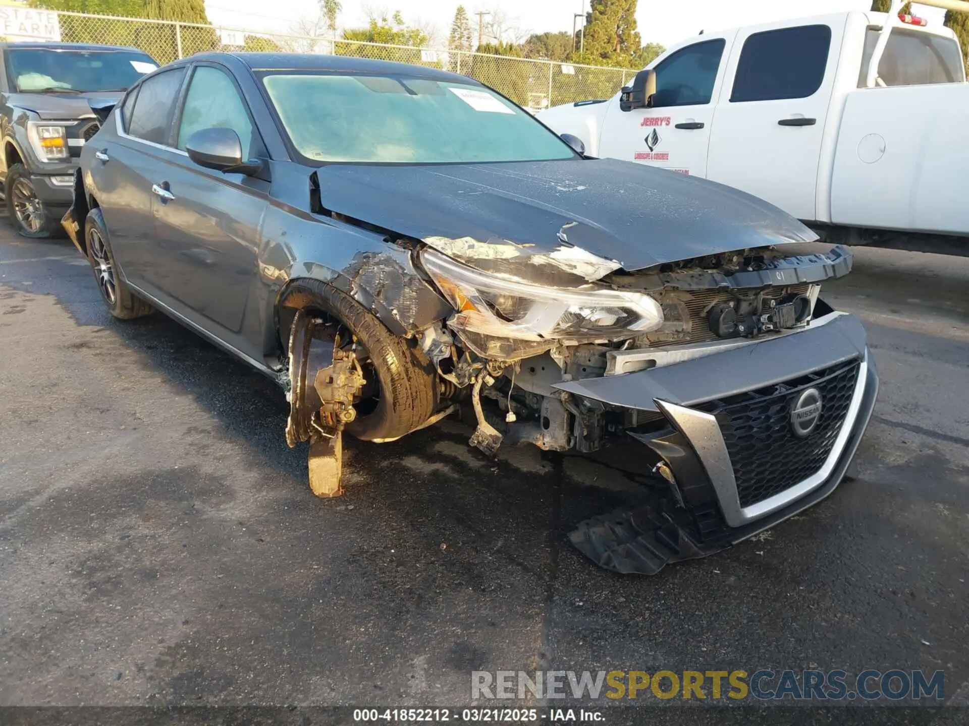 1 Photograph of a damaged car 1N4BL4BV3LC277685 NISSAN ALTIMA 2020