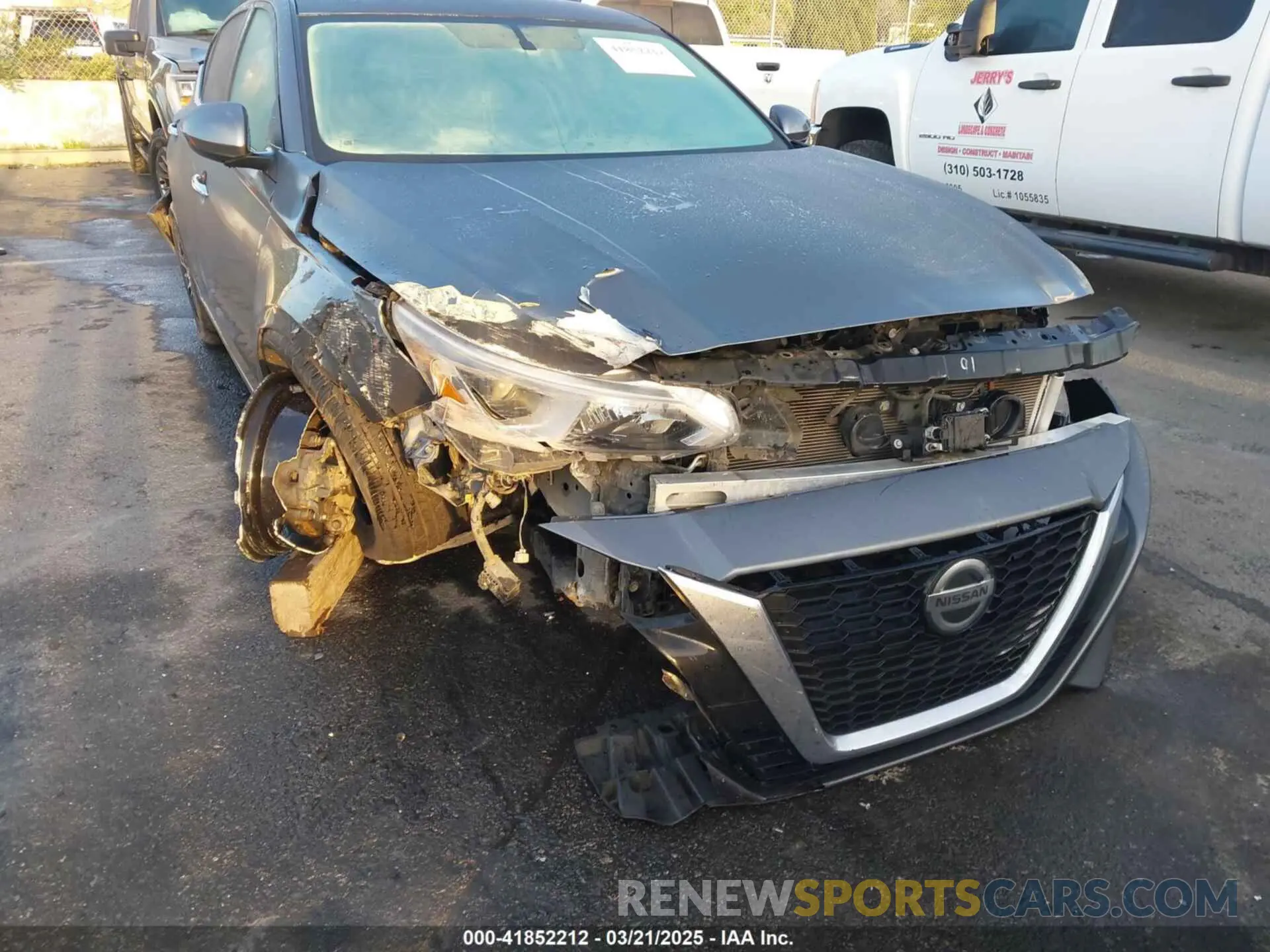 6 Photograph of a damaged car 1N4BL4BV3LC277685 NISSAN ALTIMA 2020