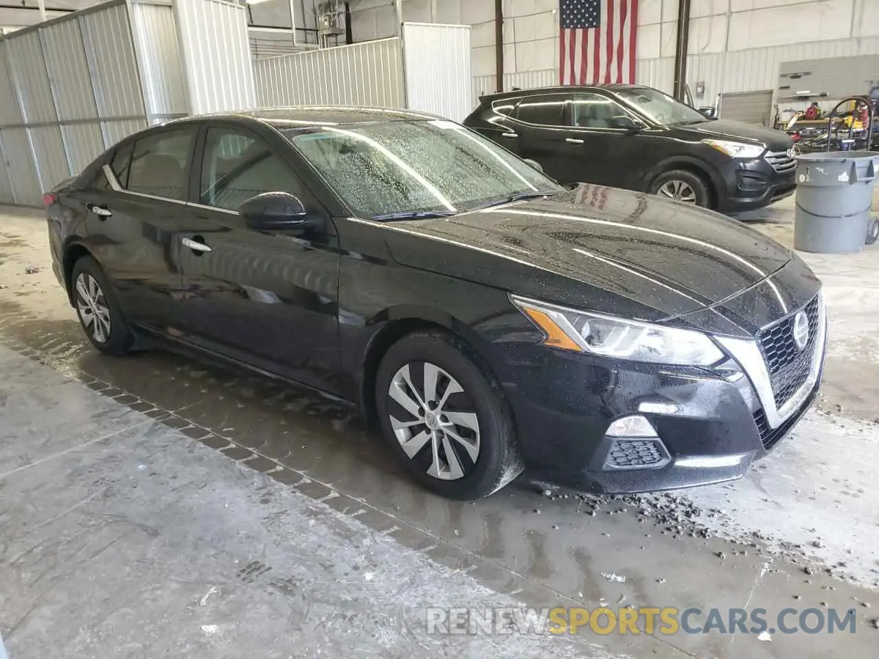 4 Photograph of a damaged car 1N4BL4BV3LC281770 NISSAN ALTIMA 2020