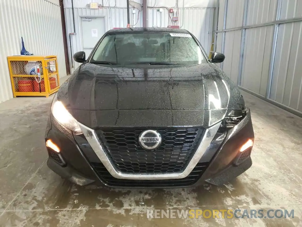 5 Photograph of a damaged car 1N4BL4BV3LC281770 NISSAN ALTIMA 2020