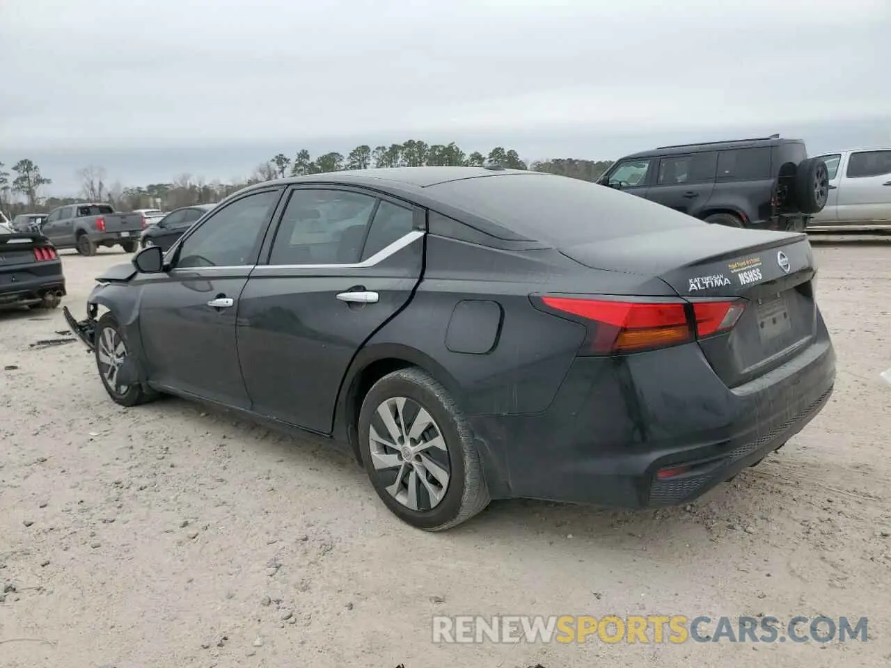 2 Photograph of a damaged car 1N4BL4BV3LN315873 NISSAN ALTIMA 2020