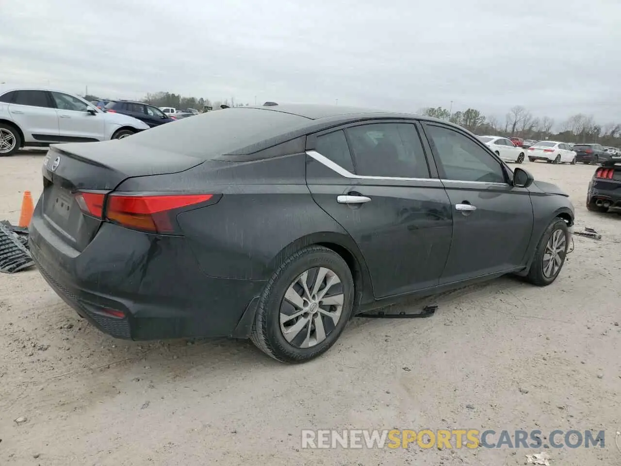 3 Photograph of a damaged car 1N4BL4BV3LN315873 NISSAN ALTIMA 2020