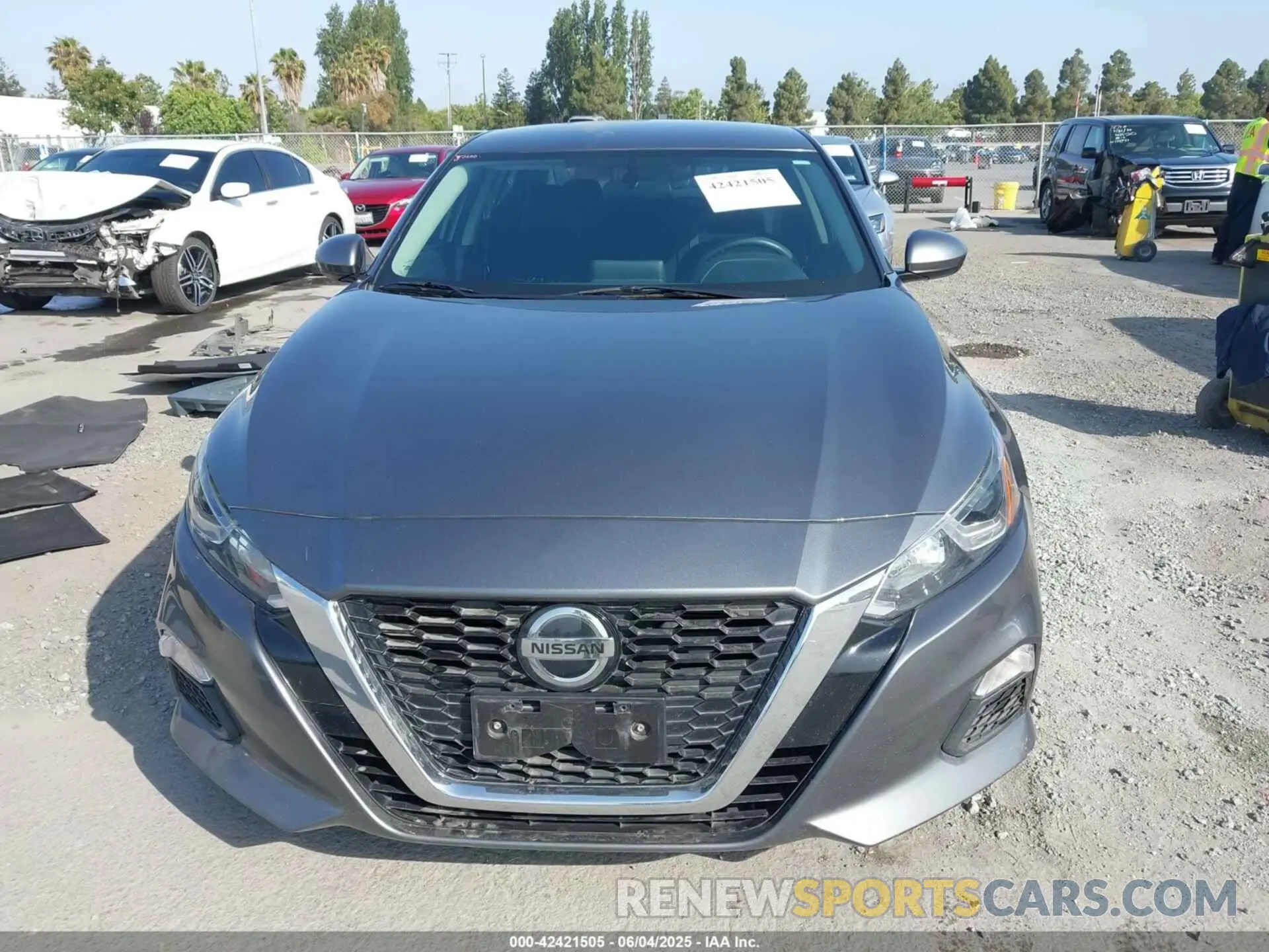 13 Photograph of a damaged car 1N4BL4BV4LC123776 NISSAN ALTIMA 2020