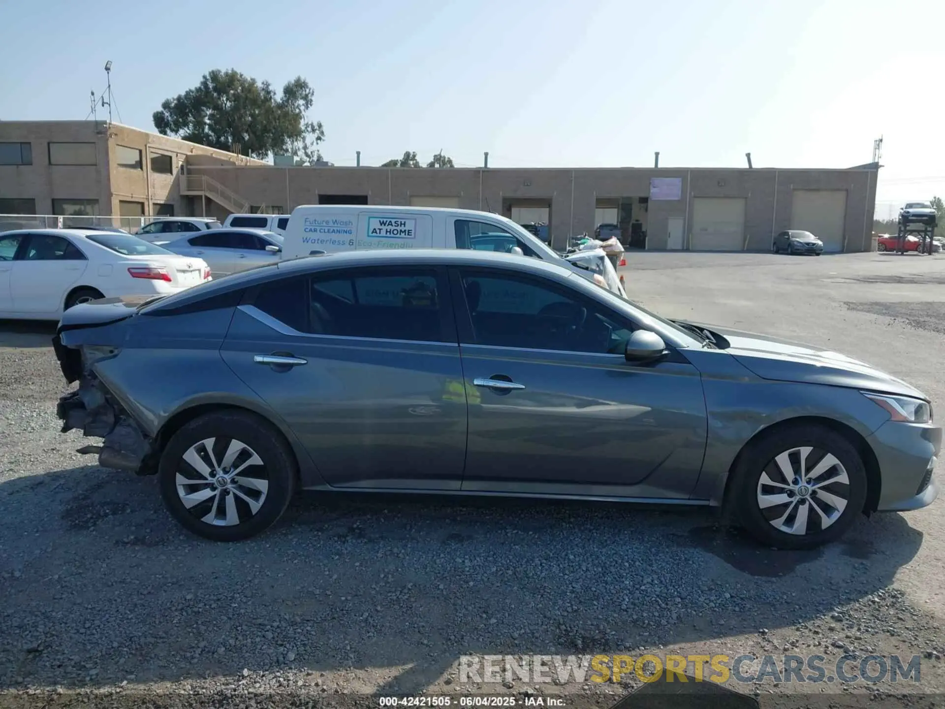 14 Photograph of a damaged car 1N4BL4BV4LC123776 NISSAN ALTIMA 2020