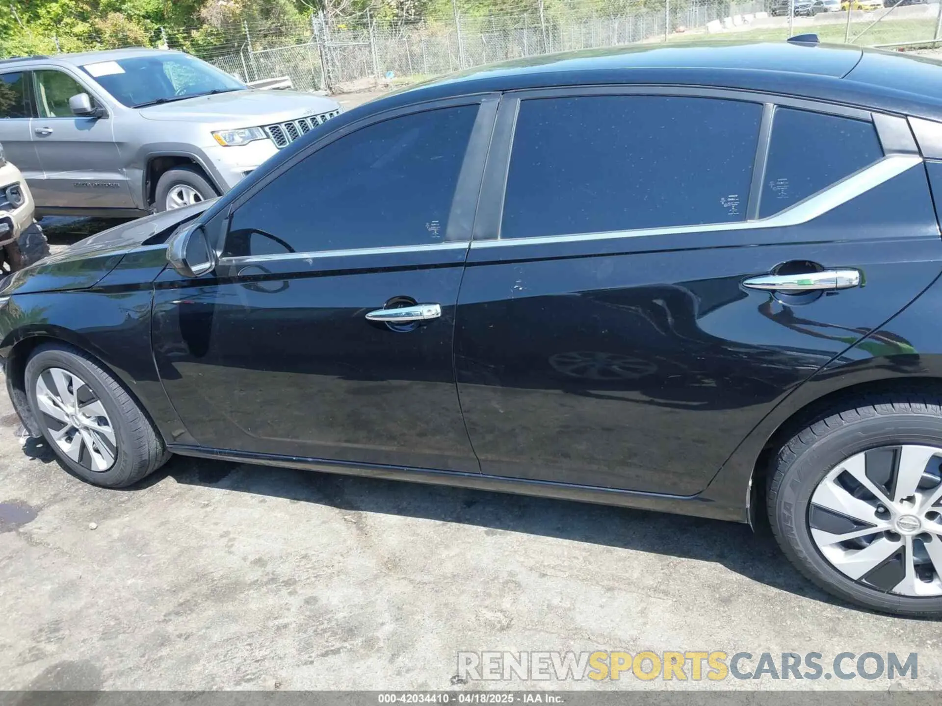 15 Photograph of a damaged car 1N4BL4BV4LC125754 NISSAN ALTIMA 2020