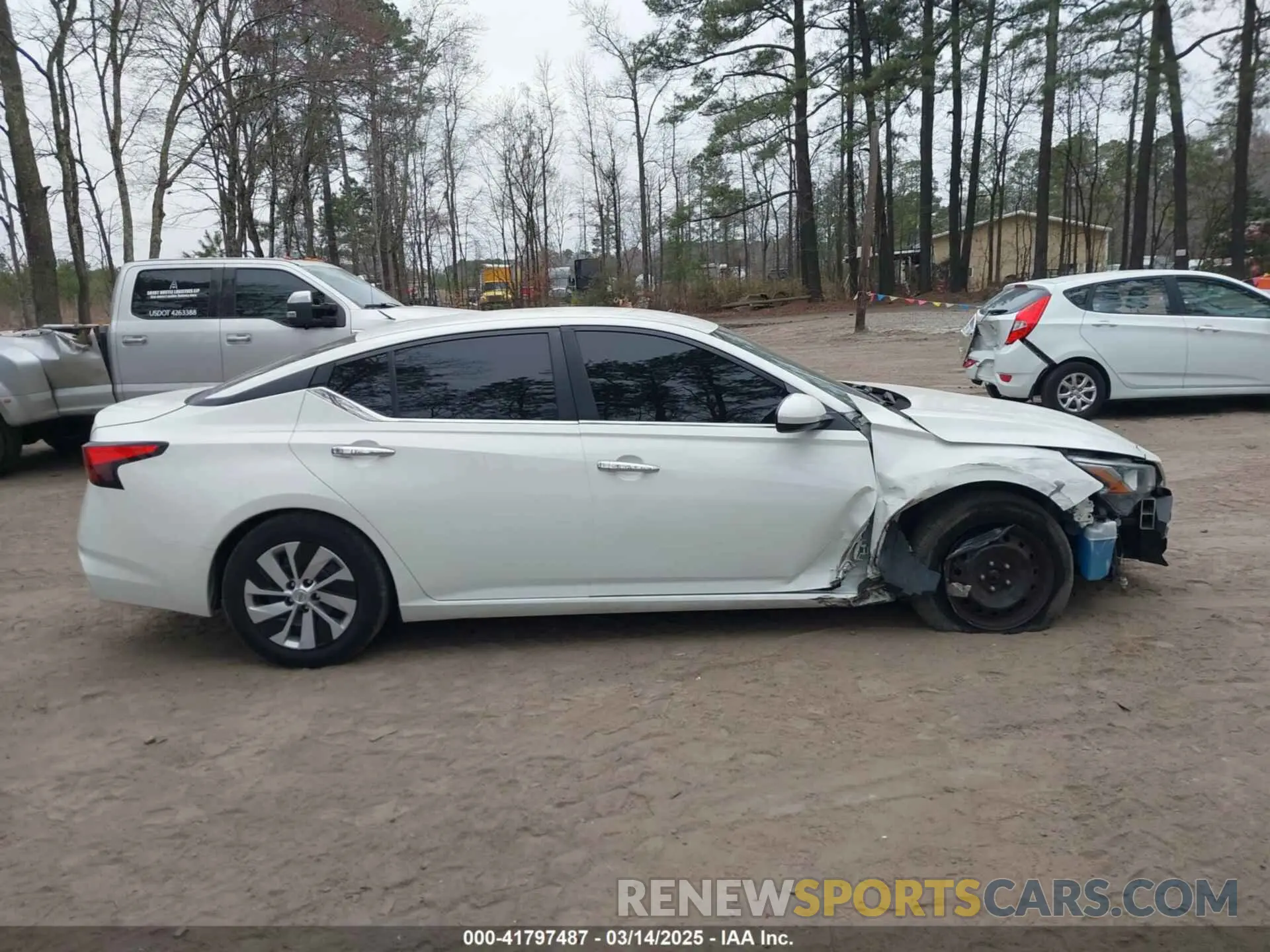 14 Photograph of a damaged car 1N4BL4BV4LC127245 NISSAN ALTIMA 2020