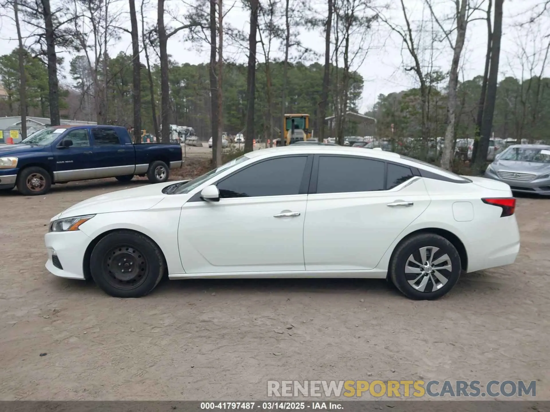 15 Photograph of a damaged car 1N4BL4BV4LC127245 NISSAN ALTIMA 2020