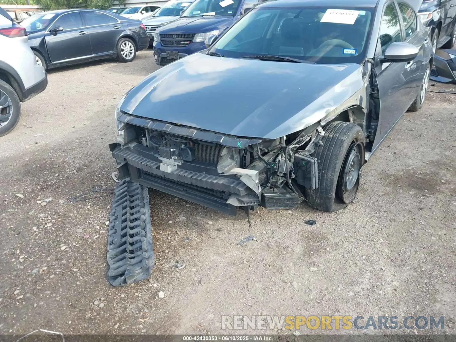 6 Photograph of a damaged car 1N4BL4BV4LC128363 NISSAN ALTIMA 2020