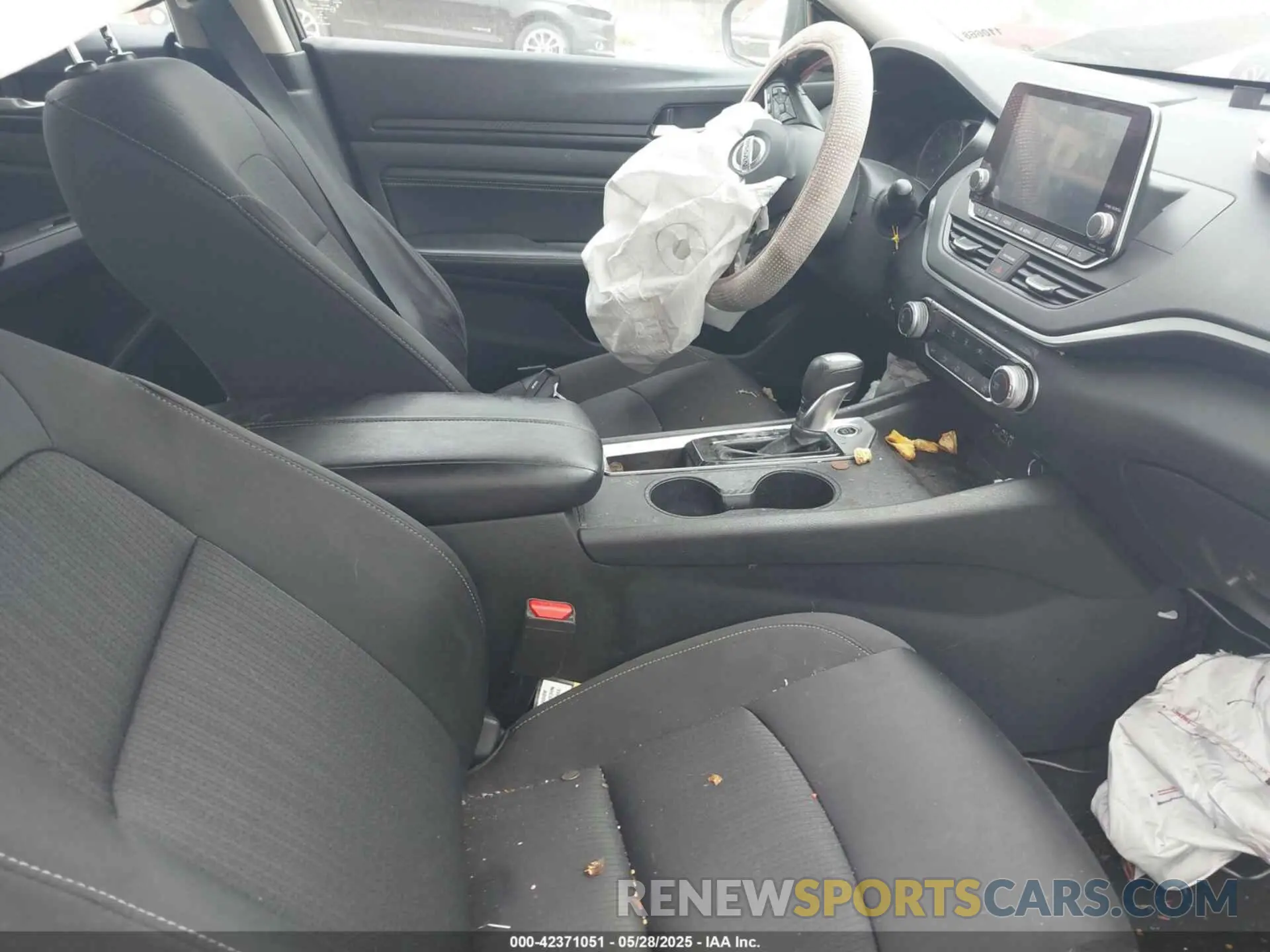5 Photograph of a damaged car 1N4BL4BV4LC132445 NISSAN ALTIMA 2020