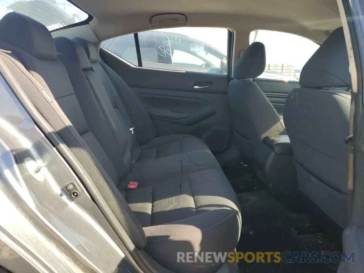 10 Photograph of a damaged car 1N4BL4BV4LC138701 NISSAN ALTIMA 2020
