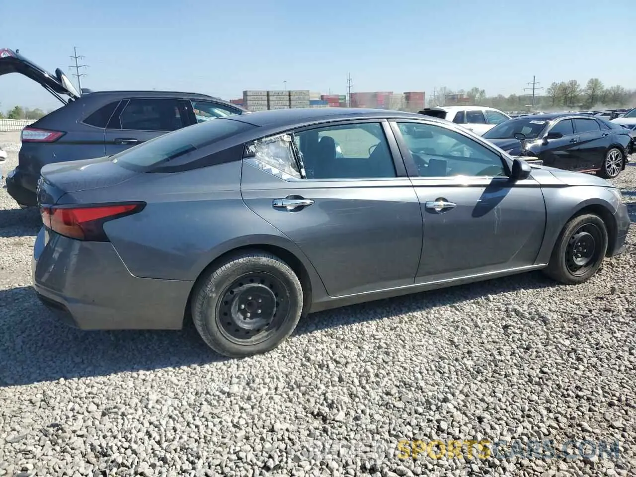 3 Photograph of a damaged car 1N4BL4BV4LC138701 NISSAN ALTIMA 2020