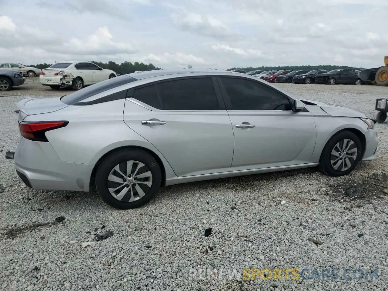 3 Photograph of a damaged car 1N4BL4BV4LC162674 NISSAN ALTIMA 2020