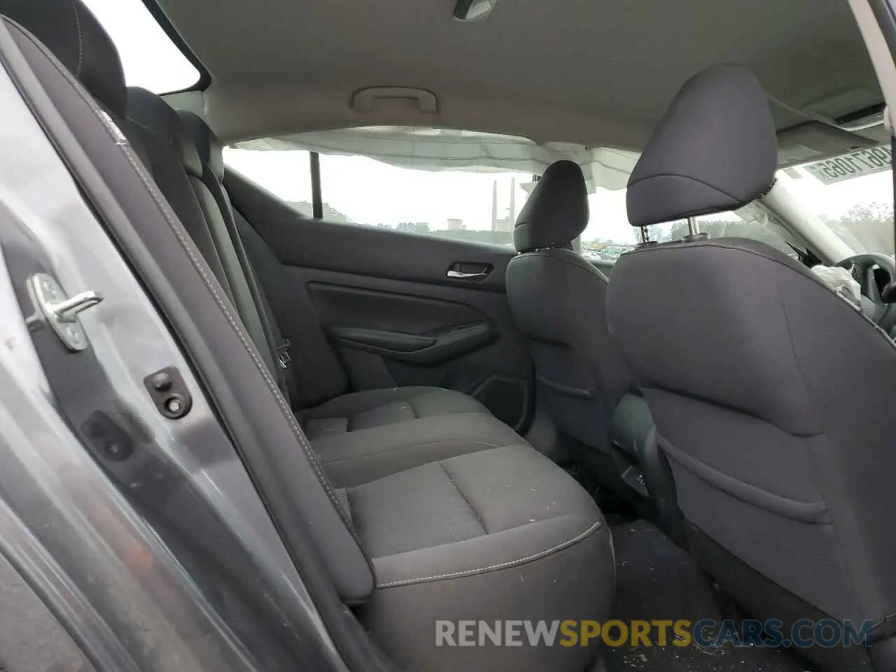 10 Photograph of a damaged car 1N4BL4BV4LC172203 NISSAN ALTIMA 2020