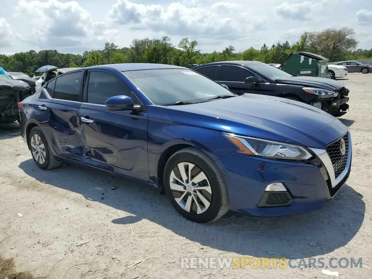 4 Photograph of a damaged car 1N4BL4BV4LC176803 NISSAN ALTIMA 2020