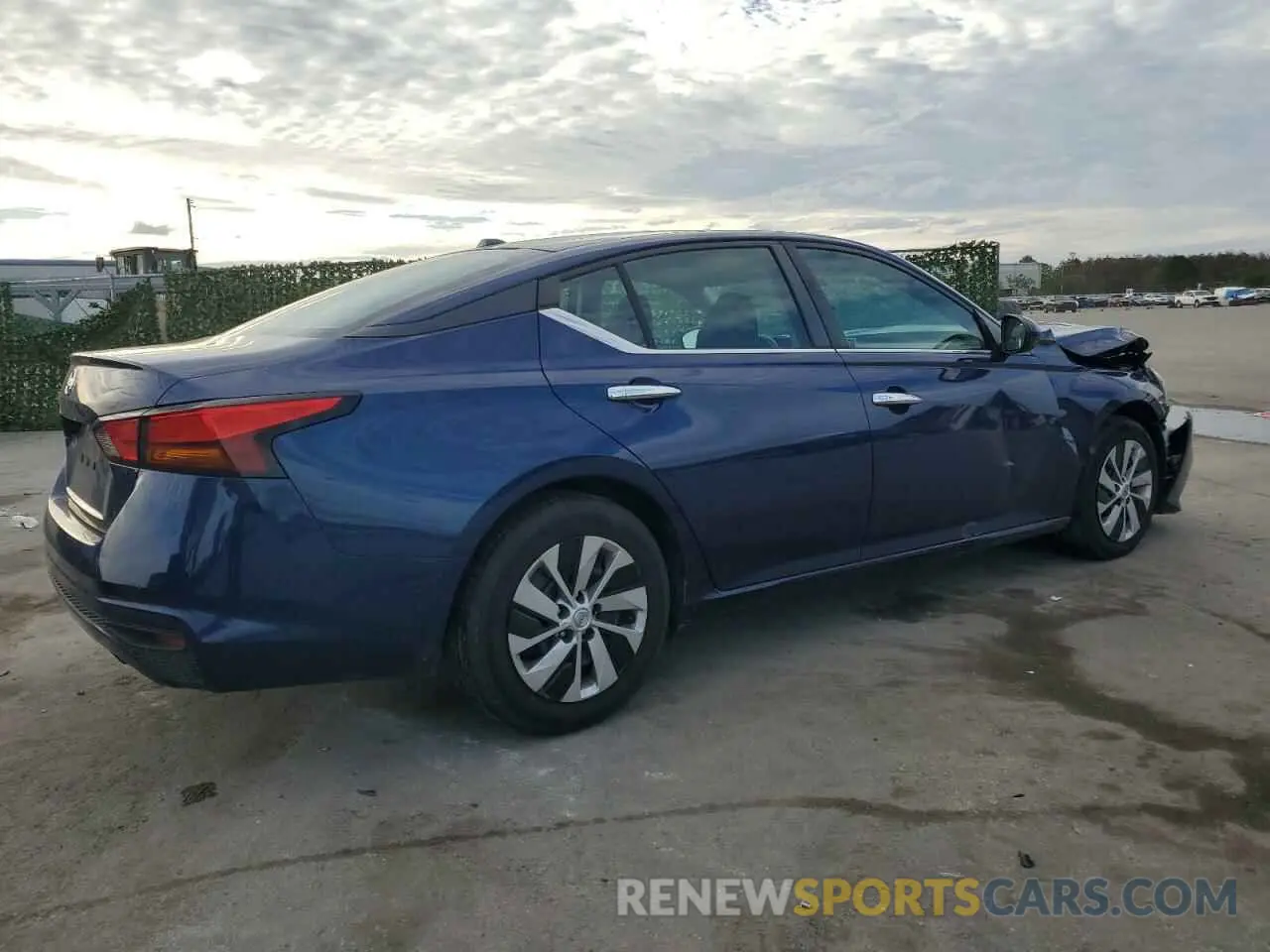 3 Photograph of a damaged car 1N4BL4BV4LC211047 NISSAN ALTIMA 2020