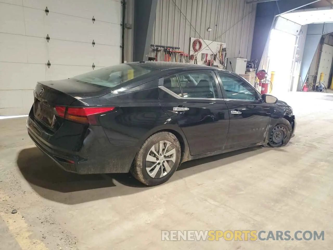 3 Photograph of a damaged car 1N4BL4BV4LC216832 NISSAN ALTIMA 2020