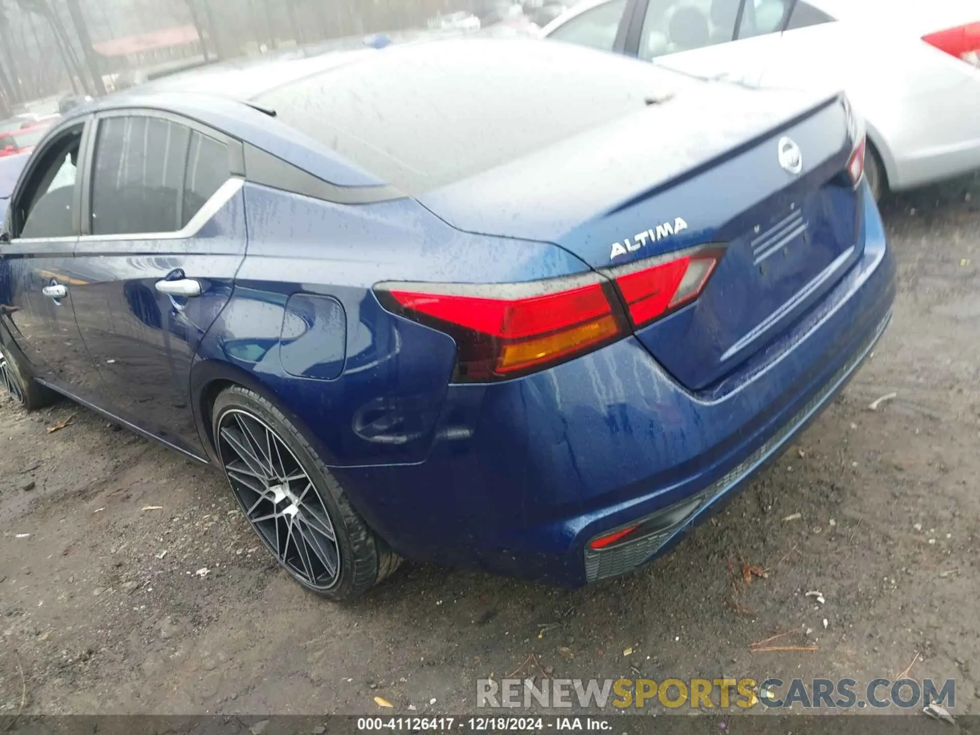 3 Photograph of a damaged car 1N4BL4BV4LC226809 NISSAN ALTIMA 2020