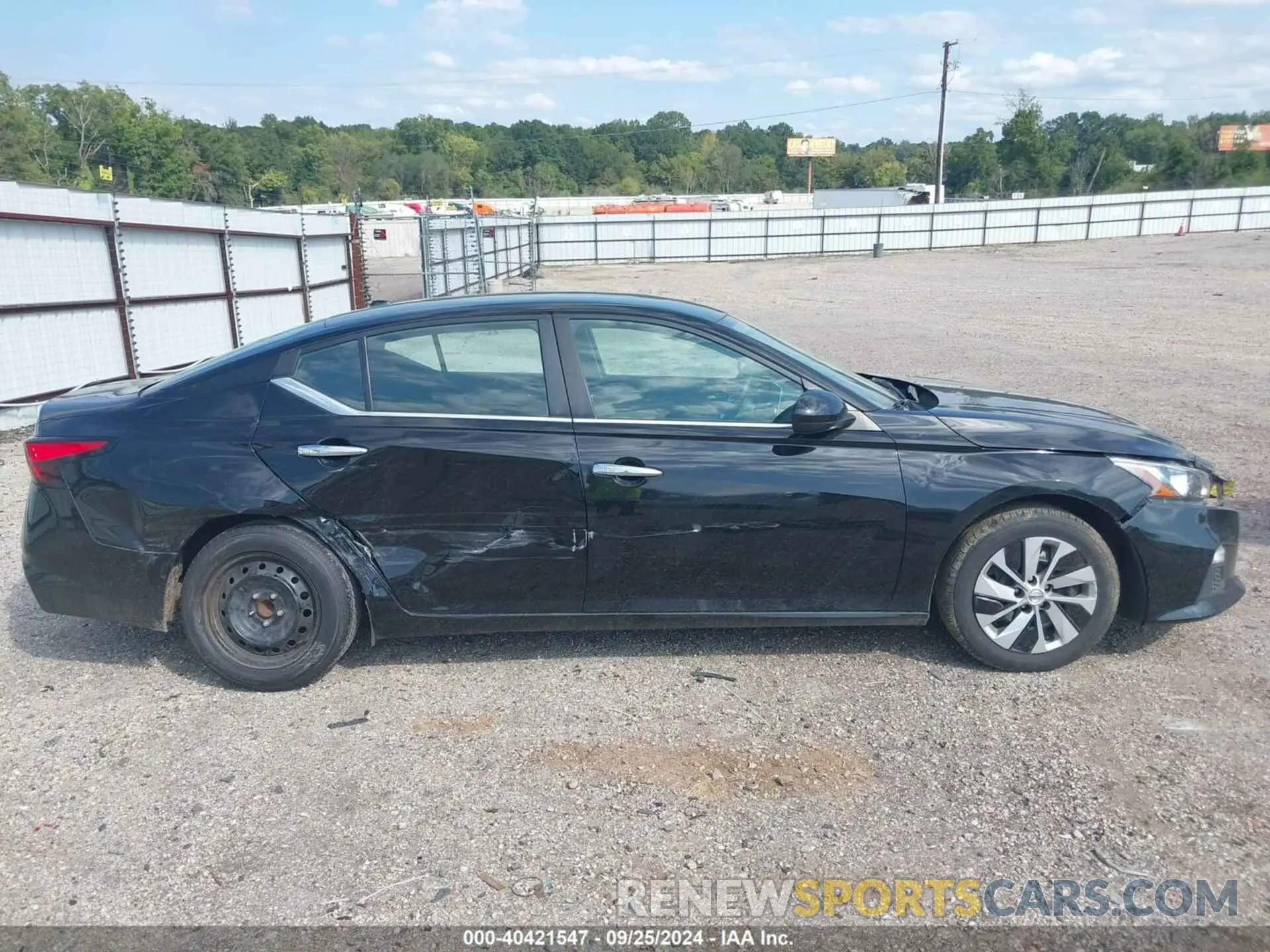14 Photograph of a damaged car 1N4BL4BV4LC242265 NISSAN ALTIMA 2020