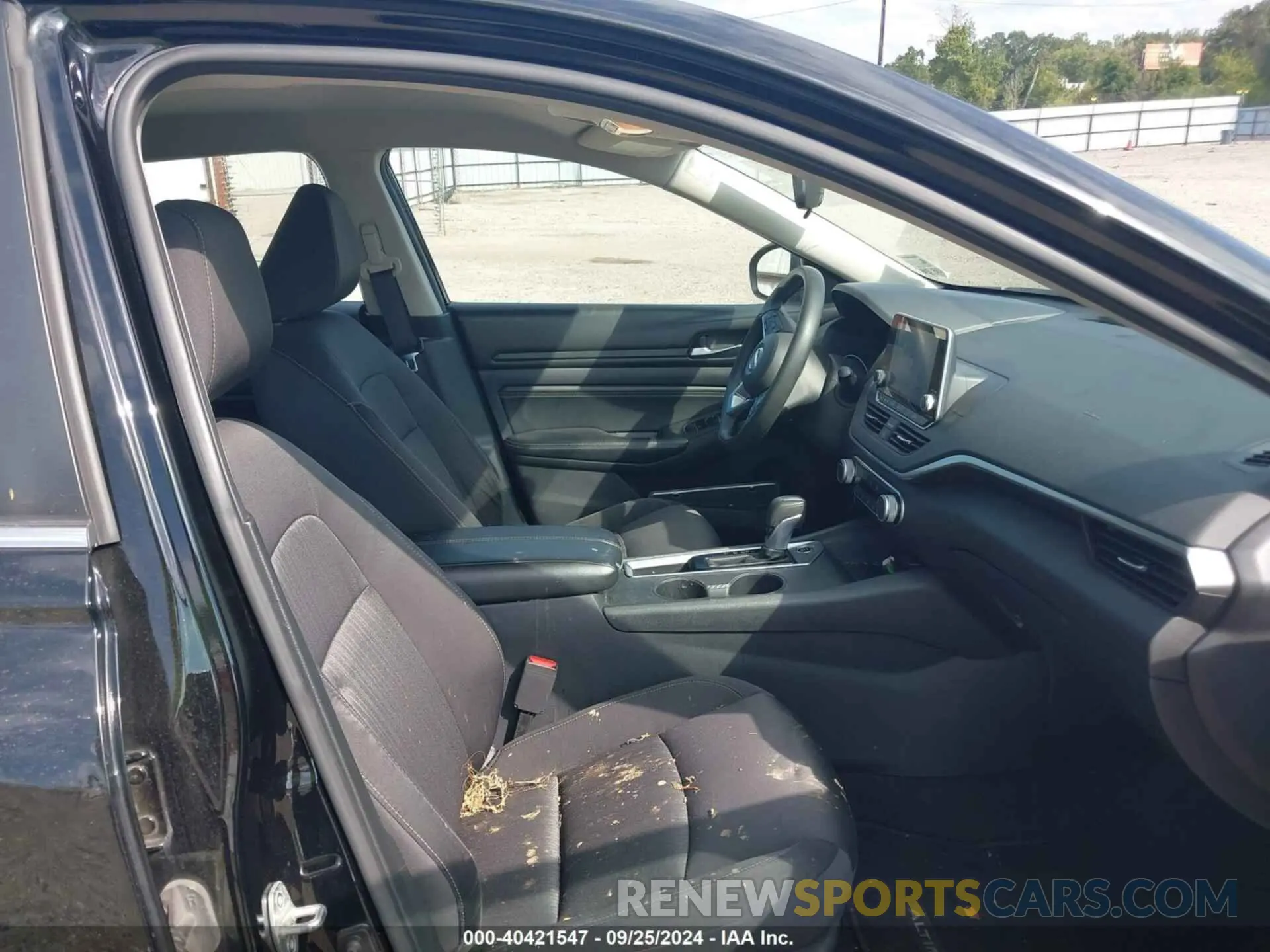 5 Photograph of a damaged car 1N4BL4BV4LC242265 NISSAN ALTIMA 2020