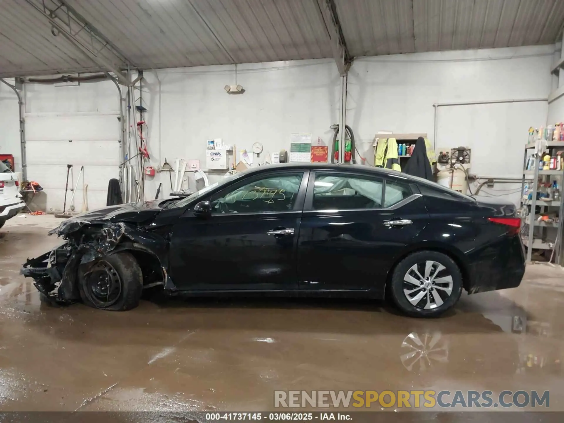 15 Photograph of a damaged car 1N4BL4BV4LC266680 NISSAN ALTIMA 2020