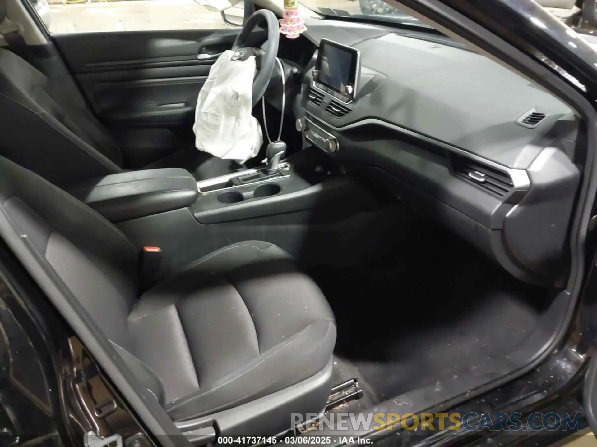 5 Photograph of a damaged car 1N4BL4BV4LC266680 NISSAN ALTIMA 2020