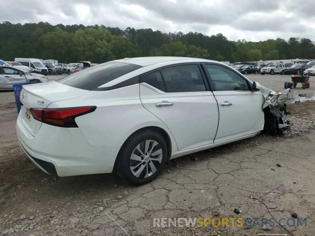 3 Photograph of a damaged car 1N4BL4BV4LC270325 NISSAN ALTIMA 2020