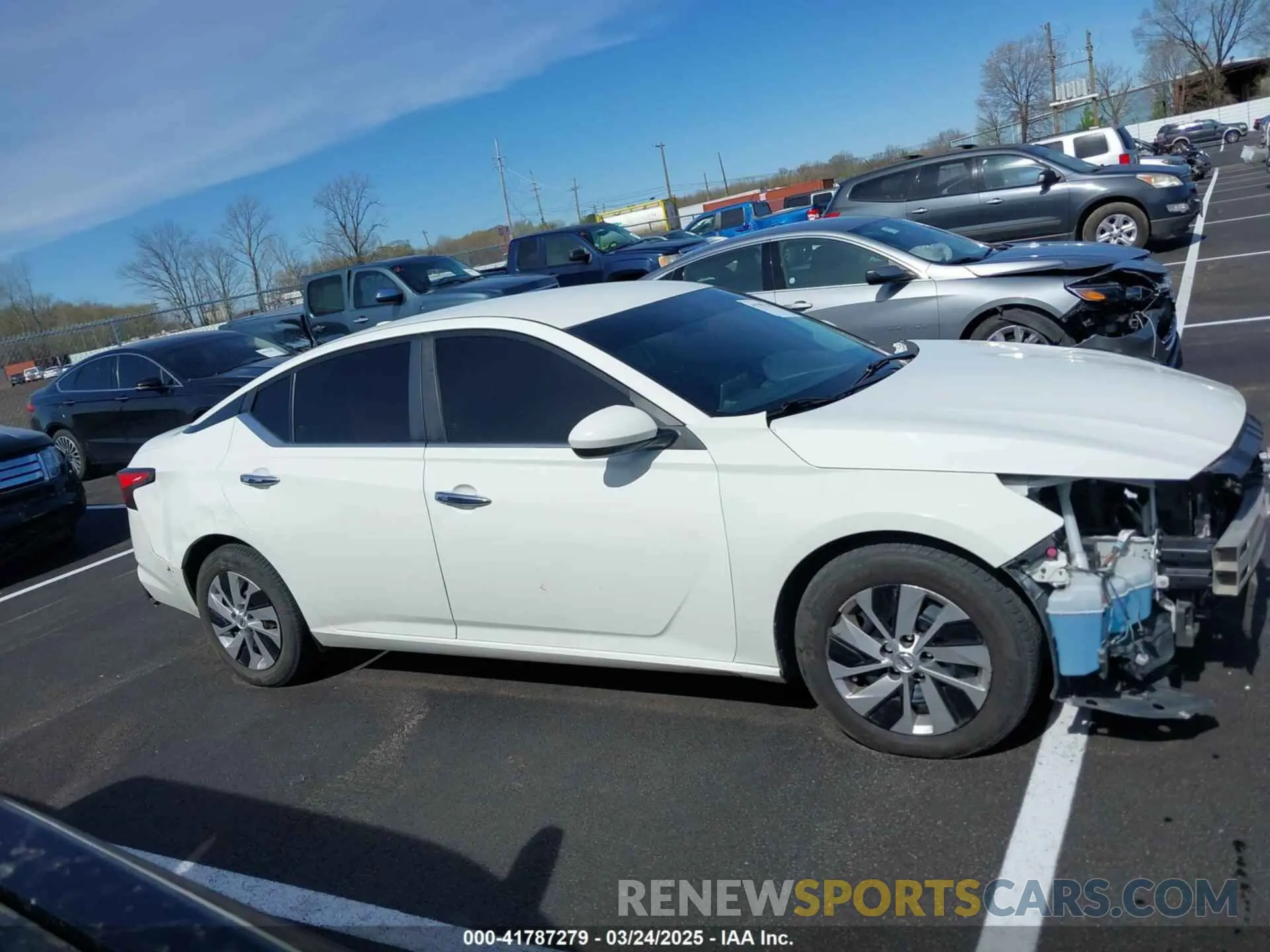 14 Photograph of a damaged car 1N4BL4BV5LC123169 NISSAN ALTIMA 2020