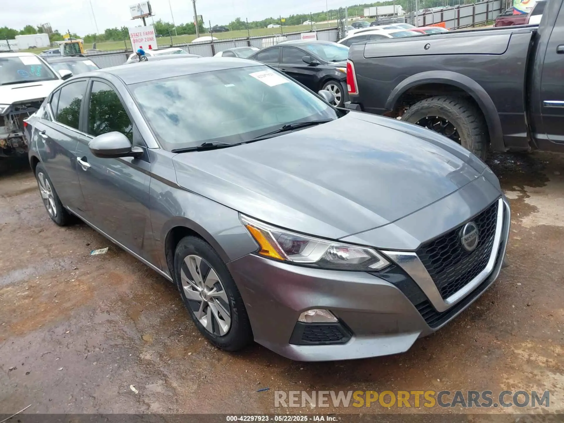1 Photograph of a damaged car 1N4BL4BV5LC152851 NISSAN ALTIMA 2020