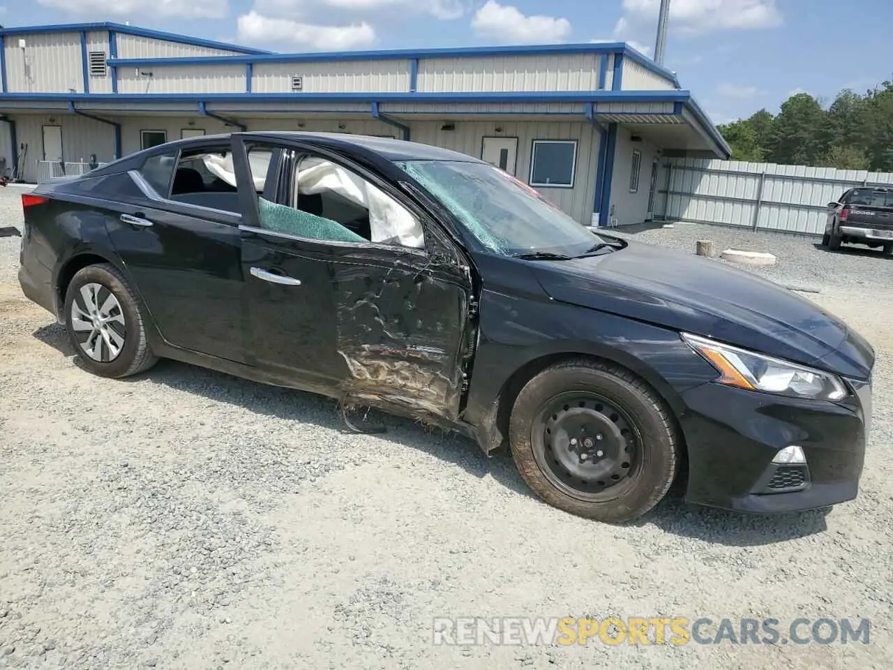 4 Photograph of a damaged car 1N4BL4BV5LC178351 NISSAN ALTIMA 2020