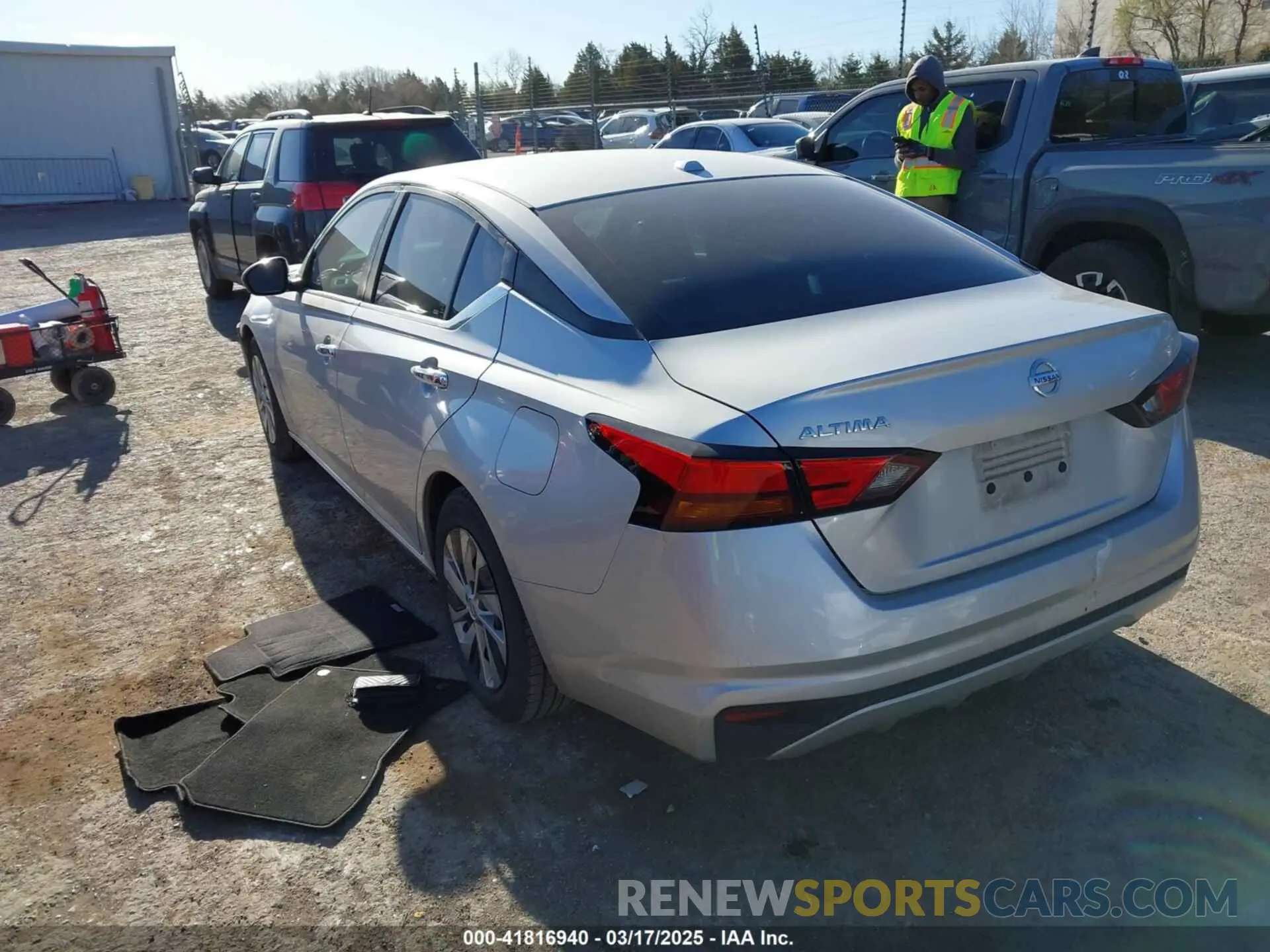 3 Photograph of a damaged car 1N4BL4BV5LC202308 NISSAN ALTIMA 2020
