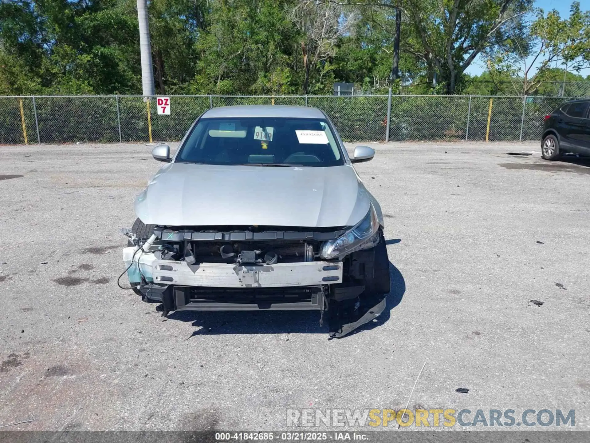 12 Photograph of a damaged car 1N4BL4BV5LC208786 NISSAN ALTIMA 2020