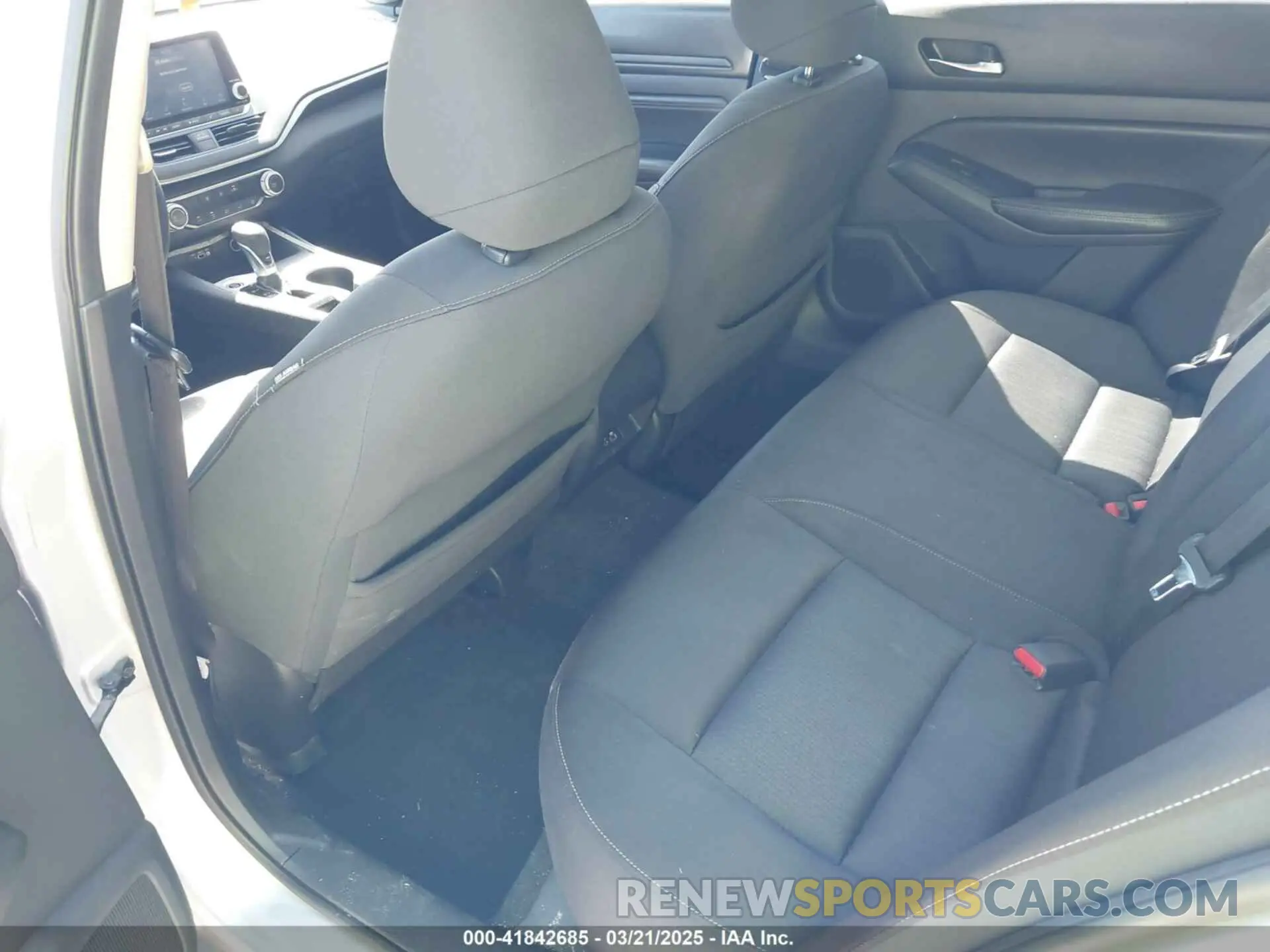8 Photograph of a damaged car 1N4BL4BV5LC208786 NISSAN ALTIMA 2020