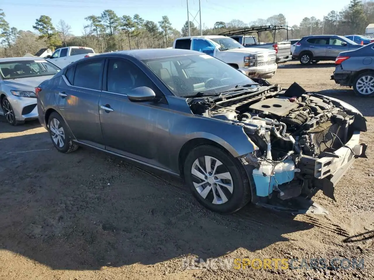 4 Photograph of a damaged car 1N4BL4BV5LC219805 NISSAN ALTIMA 2020