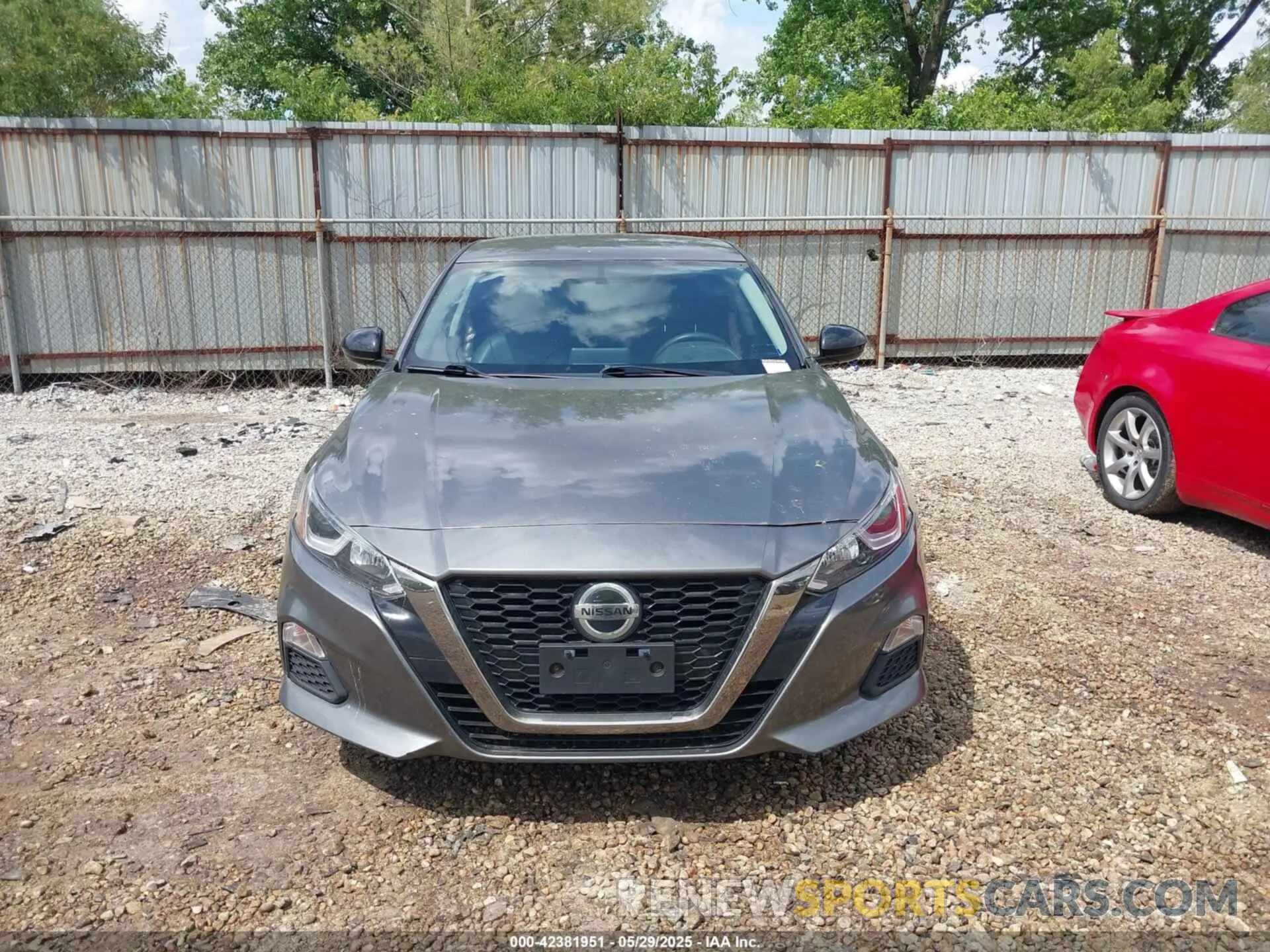 13 Photograph of a damaged car 1N4BL4BV5LC224020 NISSAN ALTIMA 2020