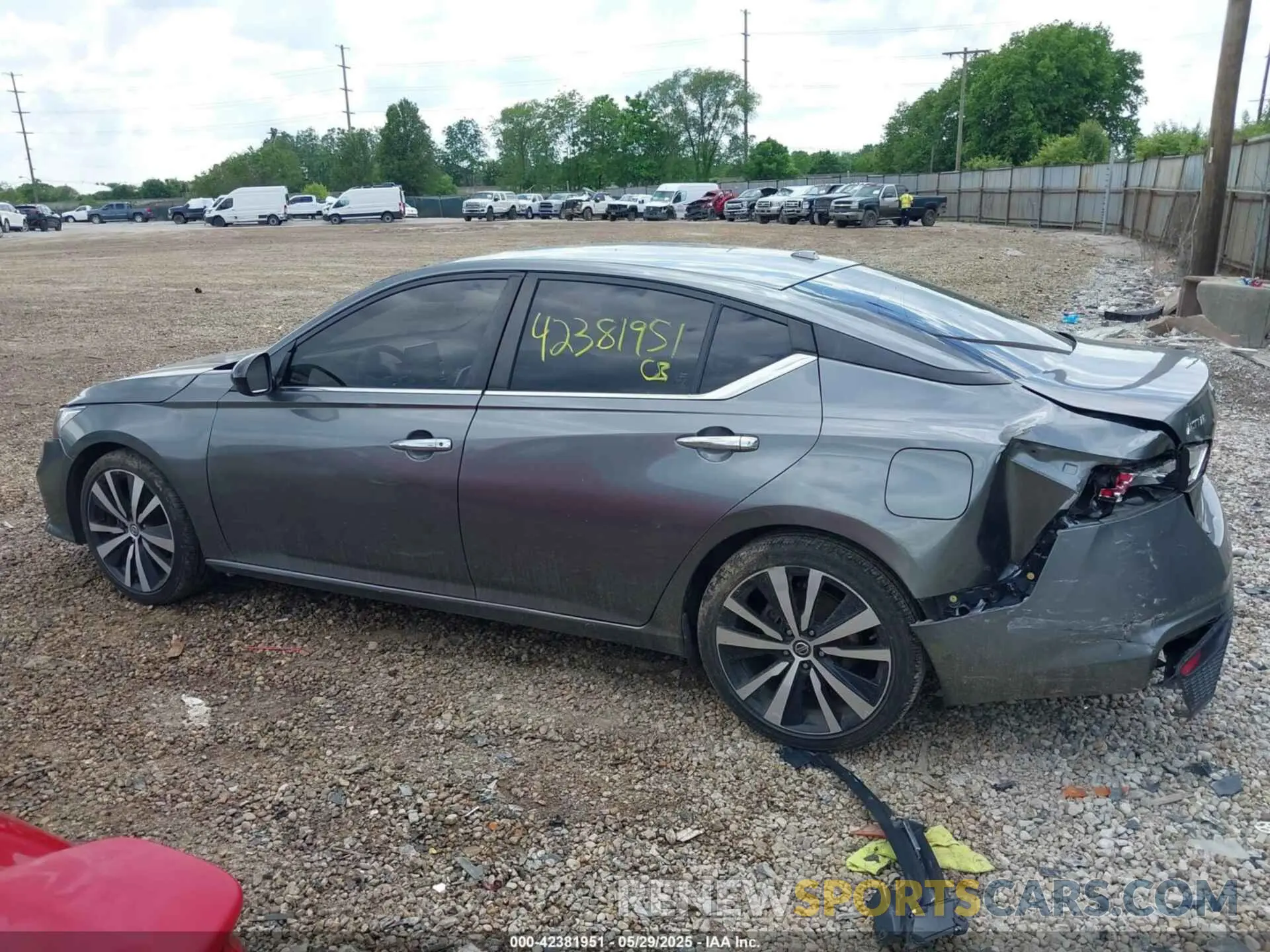 15 Photograph of a damaged car 1N4BL4BV5LC224020 NISSAN ALTIMA 2020