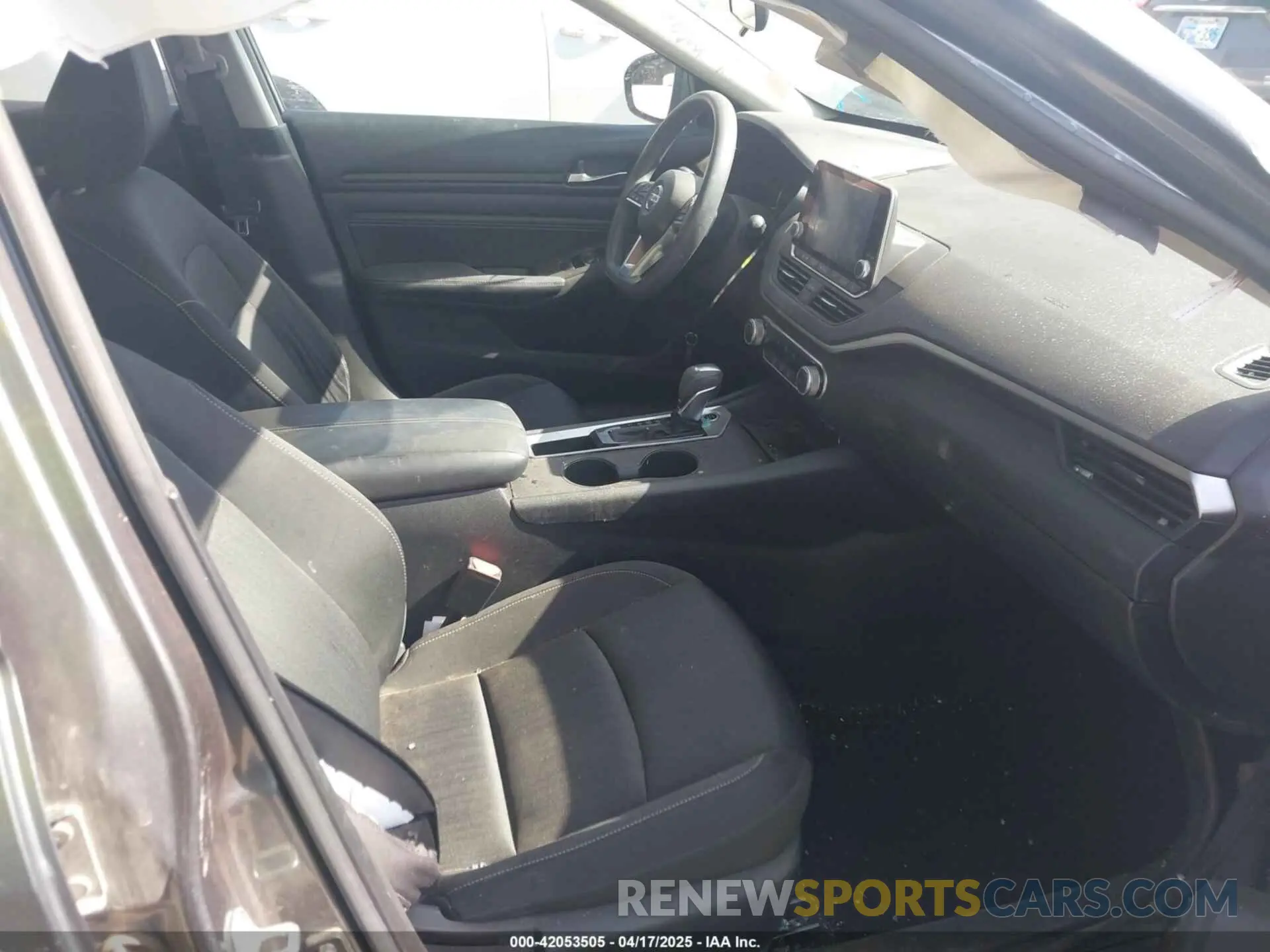 5 Photograph of a damaged car 1N4BL4BV5LC233252 NISSAN ALTIMA 2020