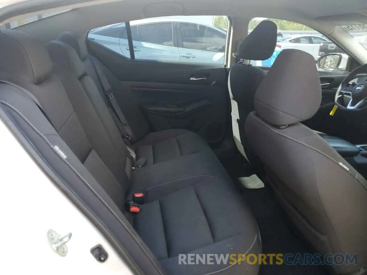 10 Photograph of a damaged car 1N4BL4BV5LC243070 NISSAN ALTIMA 2020