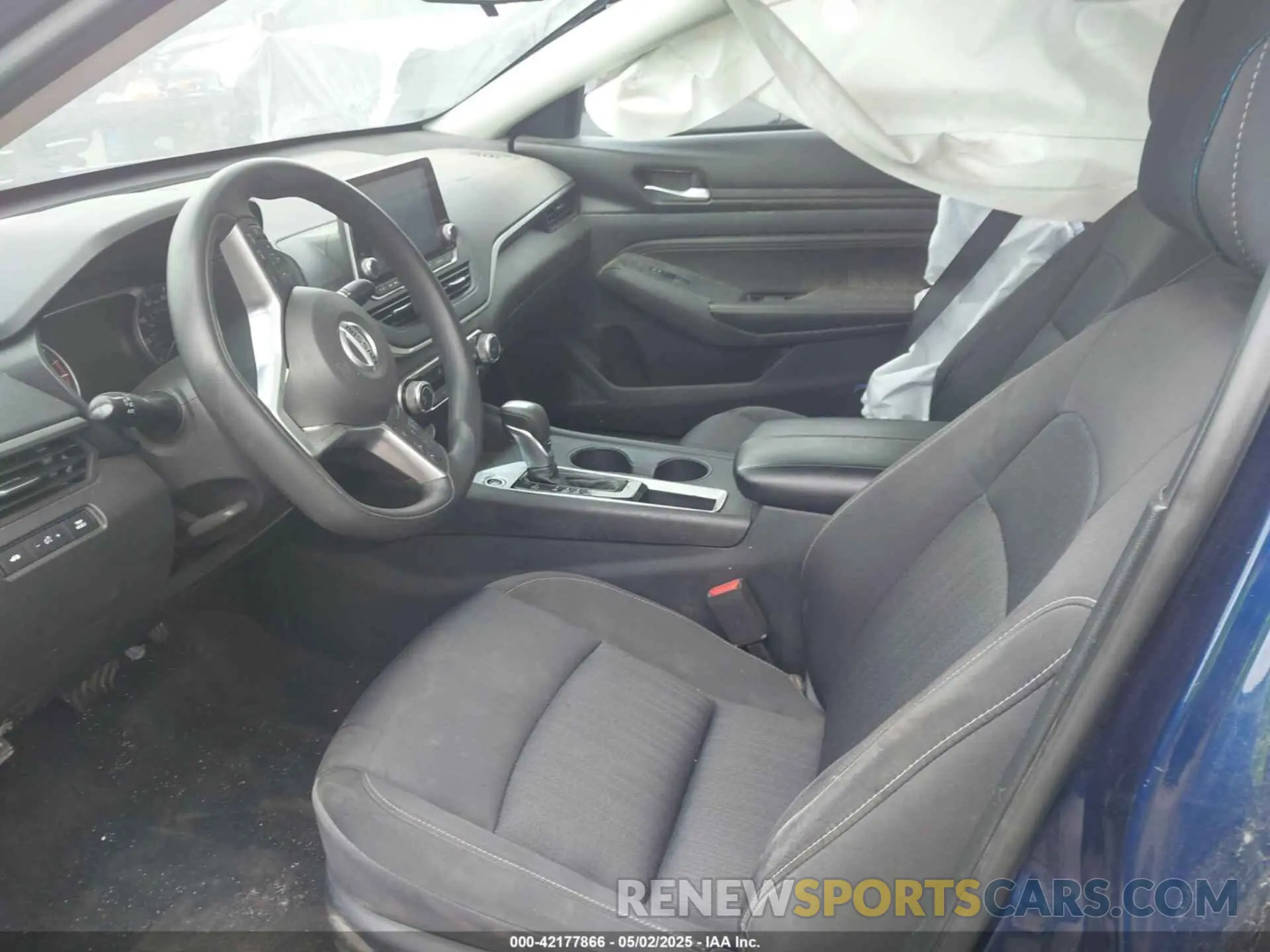 5 Photograph of a damaged car 1N4BL4BV5LC251444 NISSAN ALTIMA 2020