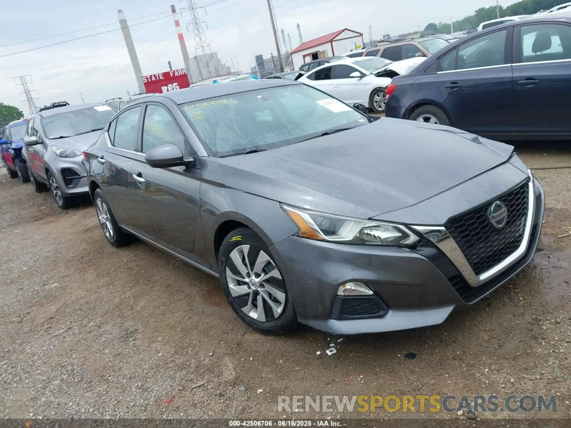 1 Photograph of a damaged car 1N4BL4BV5LC252285 NISSAN ALTIMA 2020