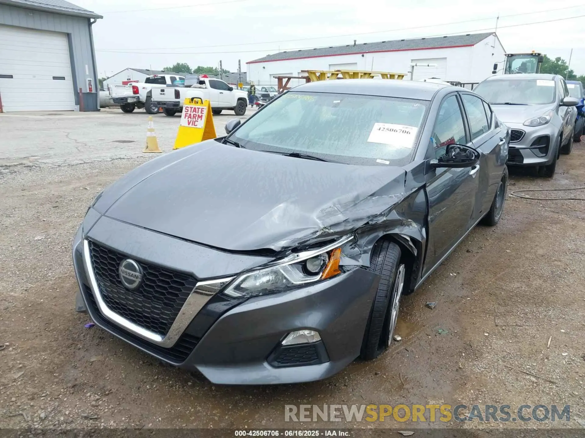 2 Photograph of a damaged car 1N4BL4BV5LC252285 NISSAN ALTIMA 2020